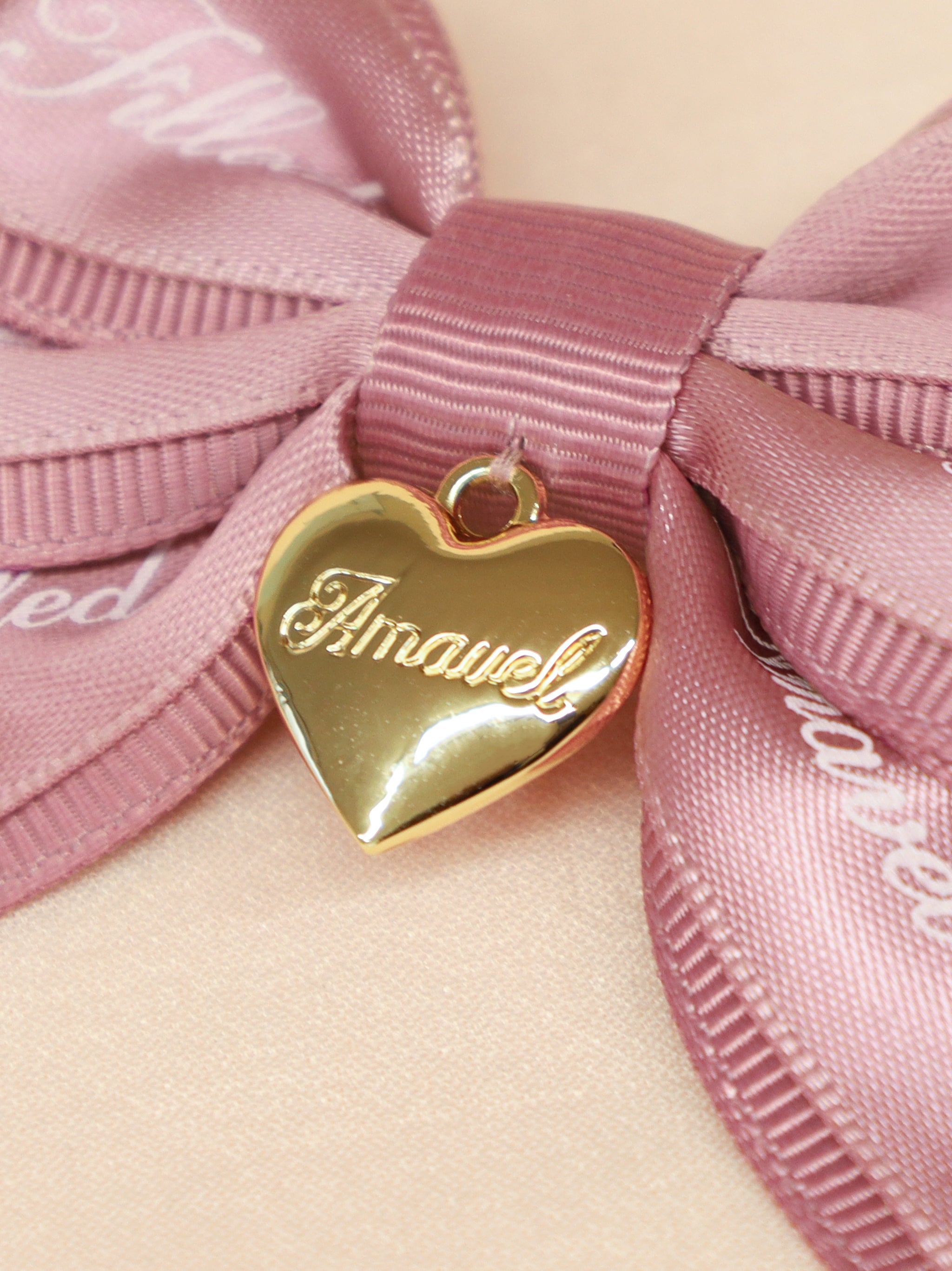 【メンバーズセール対象】ハートチャーム付ダブルリボンミニクリップ |Amavel(アマベル)公式サイト