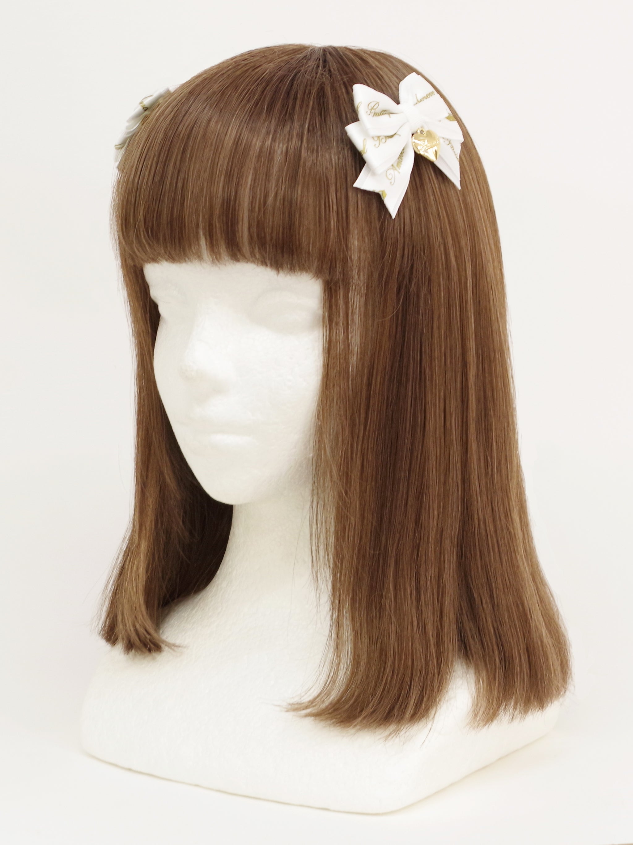 【メンバーズセール対象】ハートチャーム付ダブルリボンミニクリップ オフホワイト(Off White) FREE |Amavel(アマベル)公式サイト