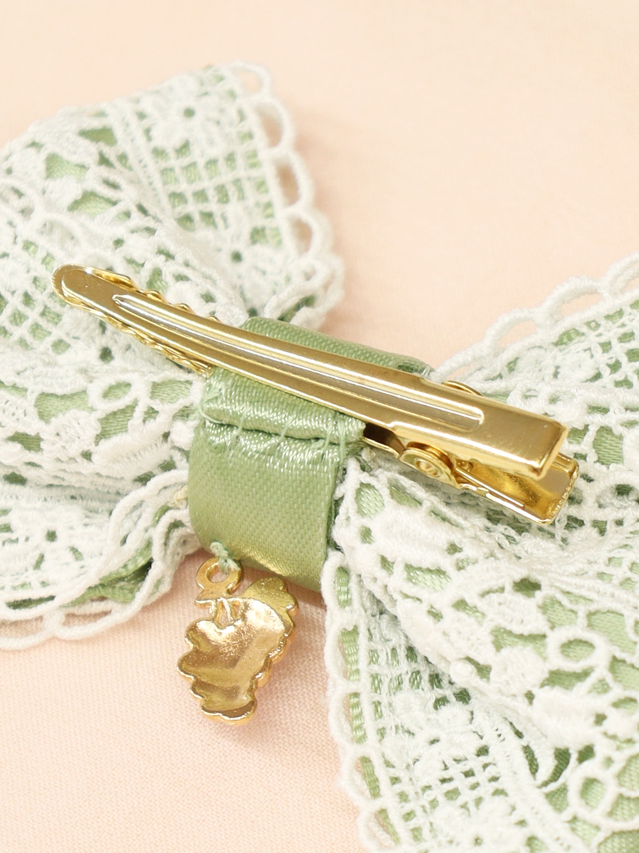 葡萄とりすの秋祭りダブルリボンクリップ |Amavel(アマベル)公式サイト