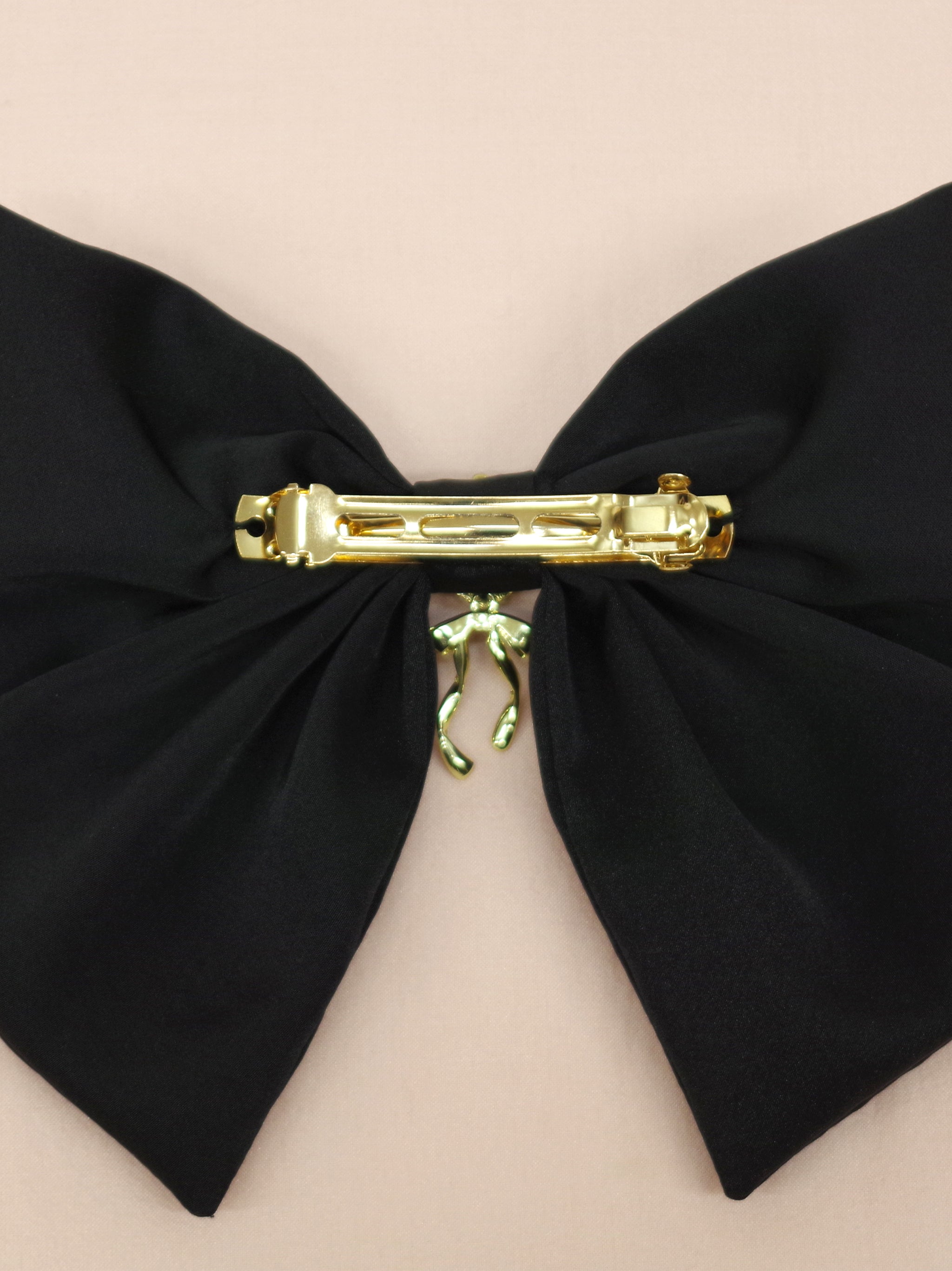 パール付ビッグリボンバレッタ |Amavel(アマベル)公式サイト