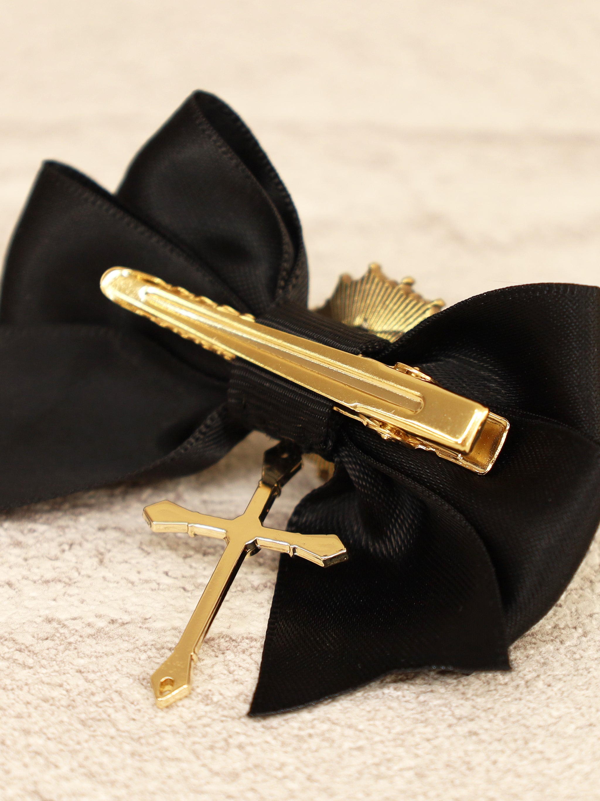 【メンバーズセール対象】ロザリオチャーム付リボンクリップ |Amavel(アマベル)公式サイト