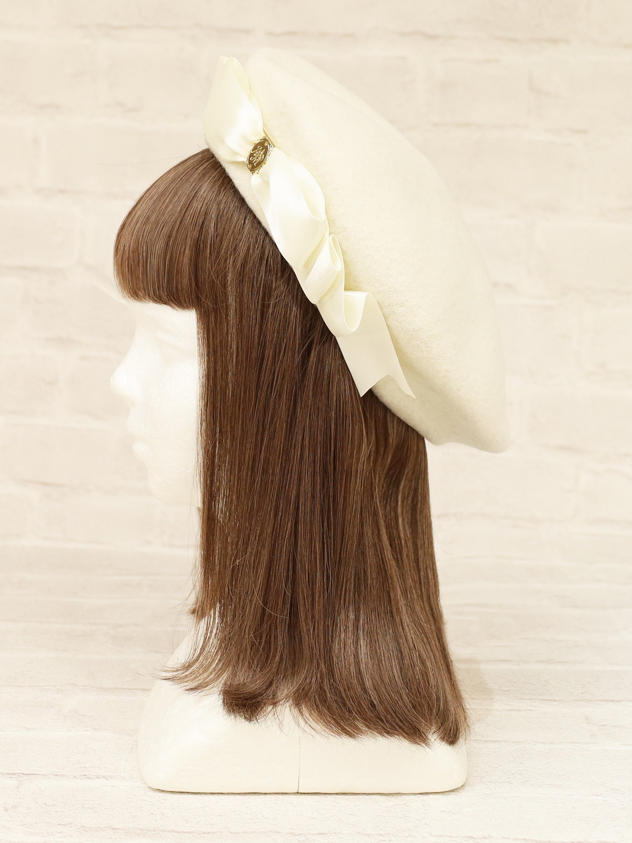 【アウトレットセール対象】モノグラムバックル付フロントリボンフェルトベレー |Amavel(アマベル)公式サイト