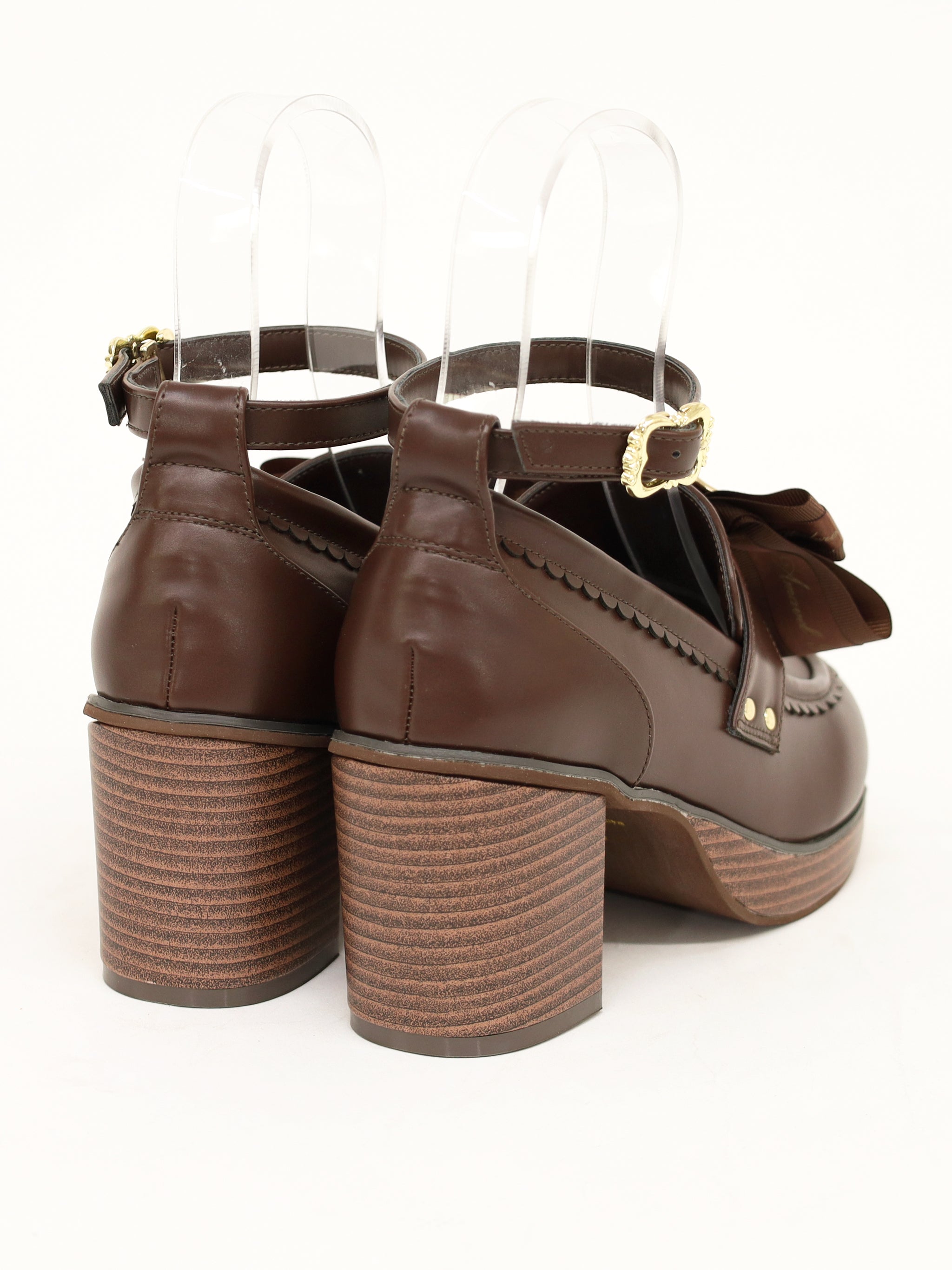 【メンバーズセール対象】シーリングチャーム付ヒールローファーパンプス |Amavel(アマベル)公式サイト