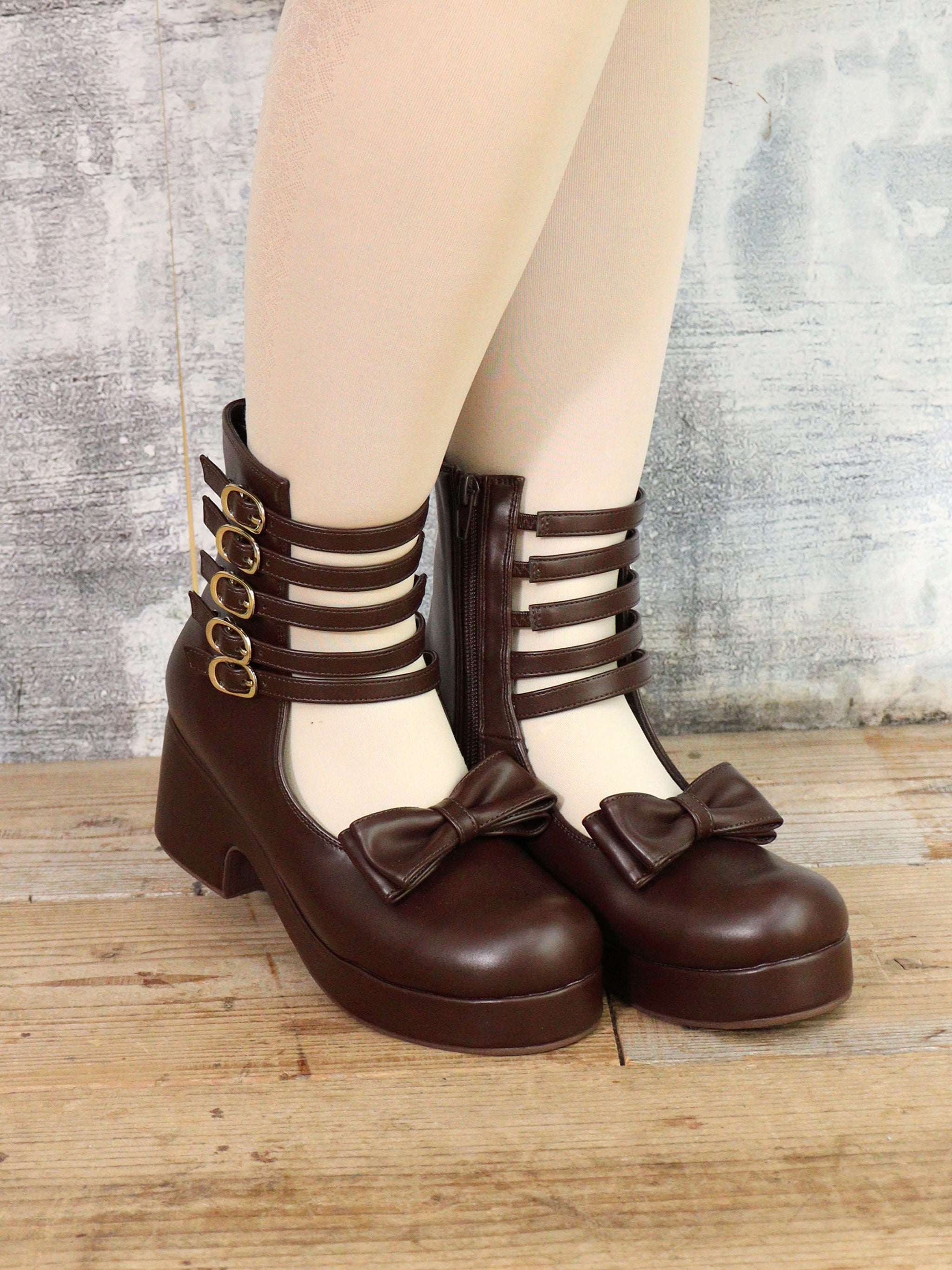 Mysterious Doll ストラップシューズ ブラウン(Brown) |Amavel(アマベル)公式サイト