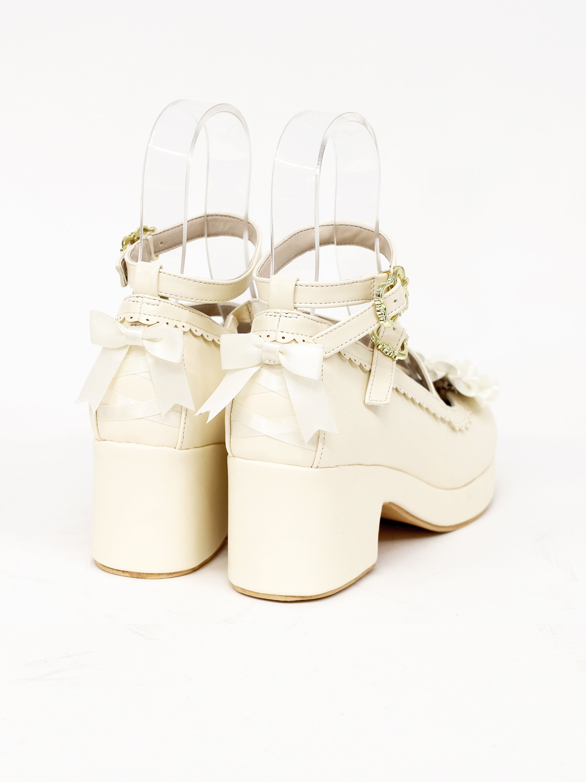 ハートリボンクロスパンプス |Amavel(アマベル)公式サイト