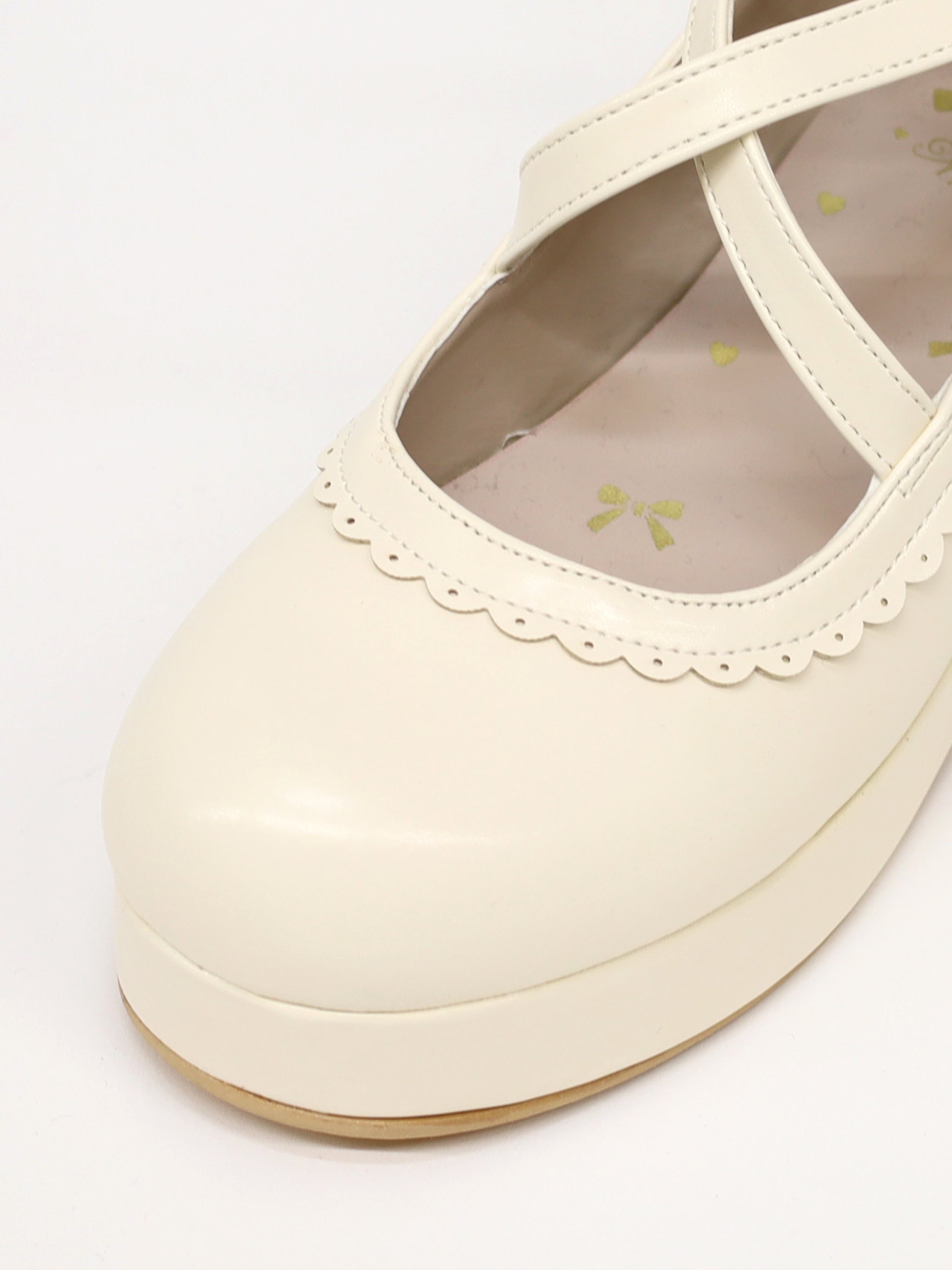 ハートリボンクロスパンプス |Amavel(アマベル)公式サイト