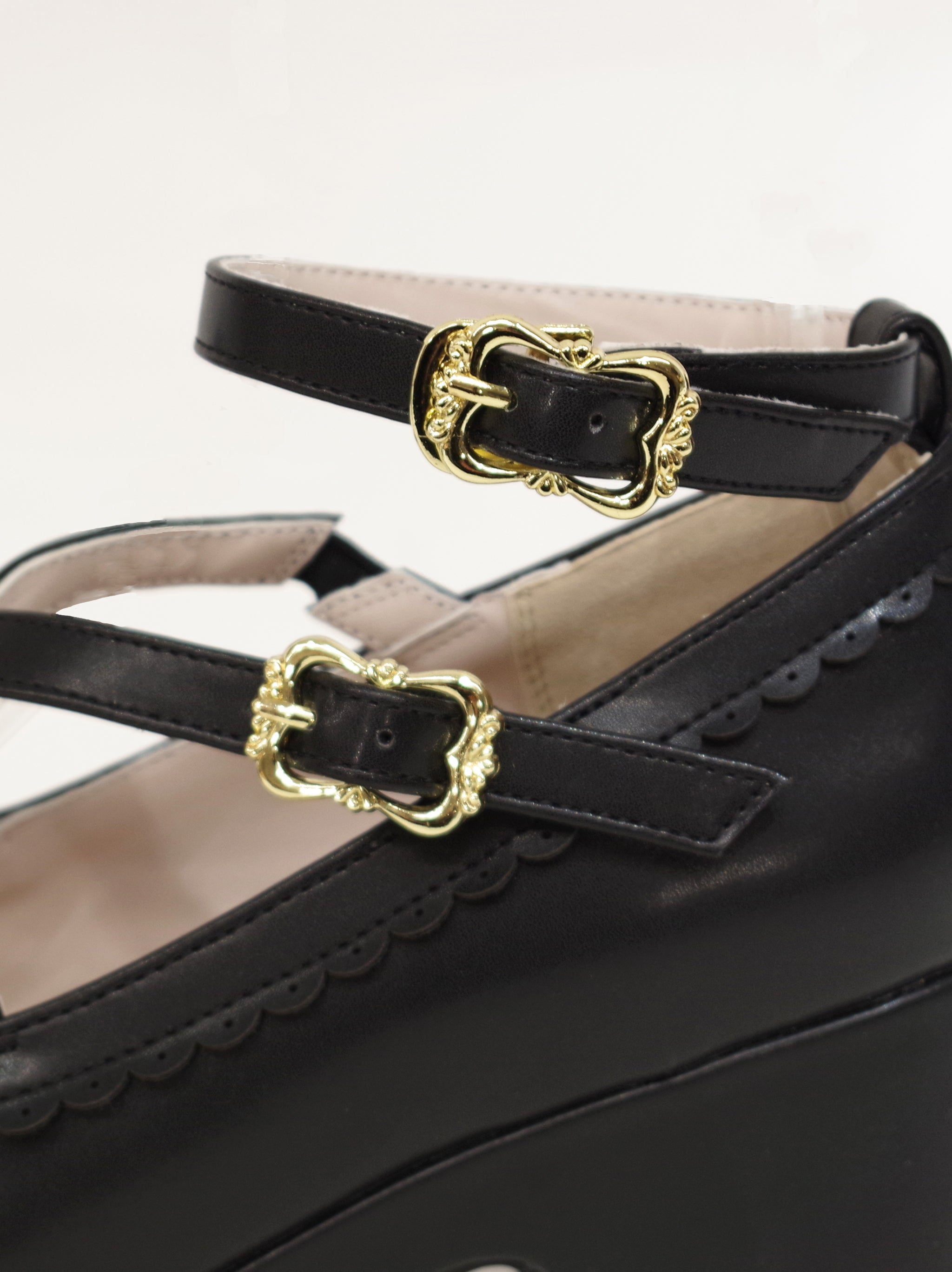 ファーリボン付クロスパンプス |Amavel(アマベル)公式サイト