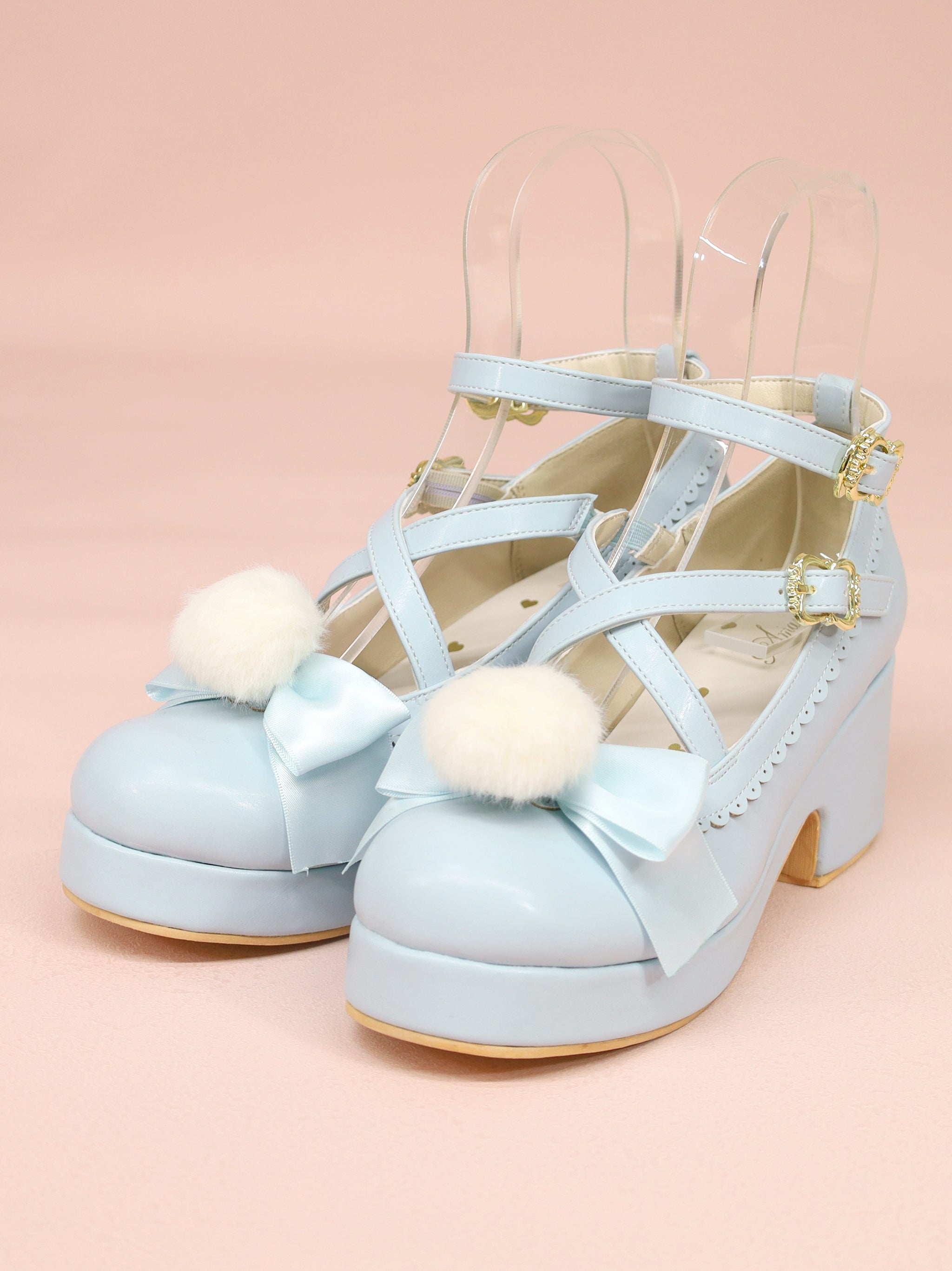 メンバーズセール対象】ファーリボン付クロスパンプス – Amavel