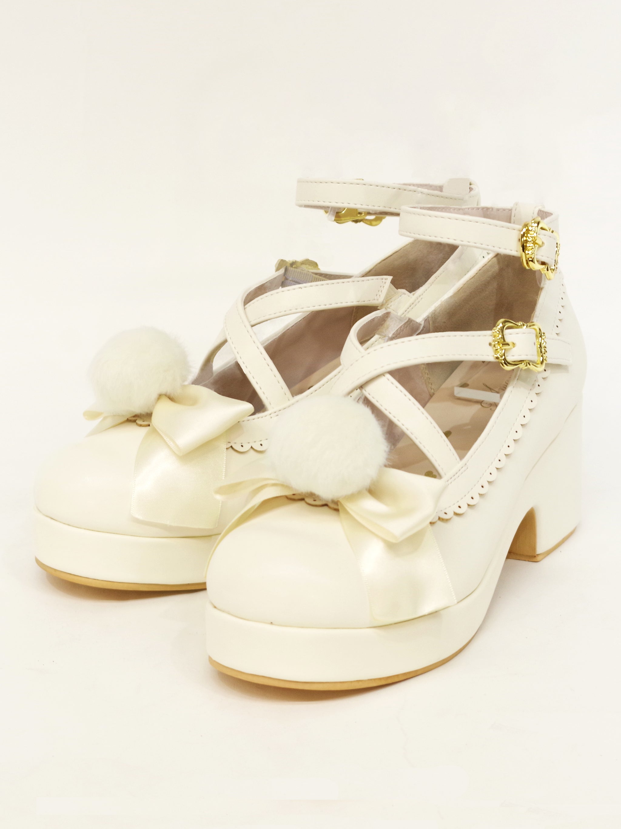 ファーリボン付クロスパンプス アイボリー(Ivory) |Amavel(アマベル)公式サイト