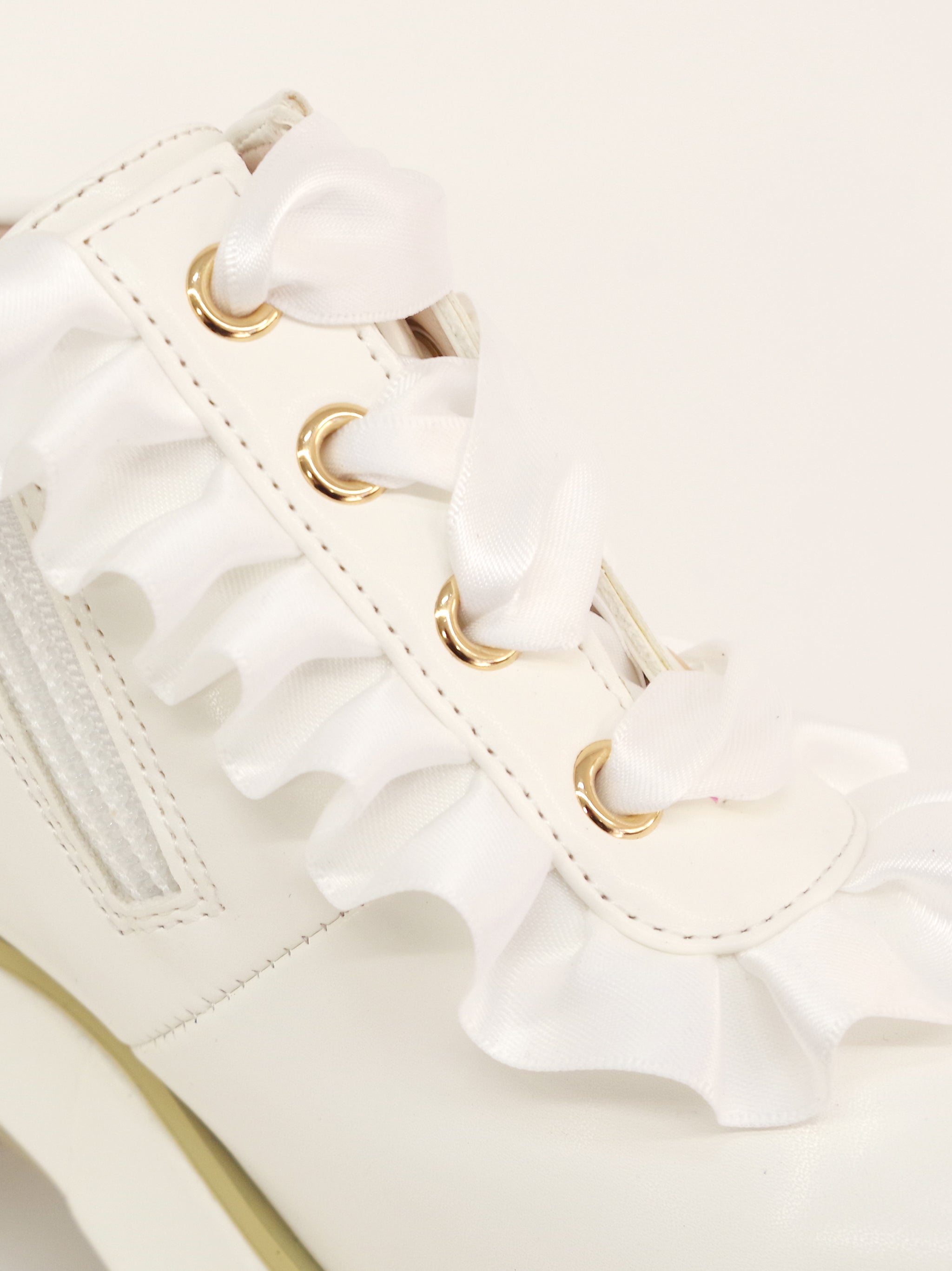 ビジューリボン付フリルシューズ |Amavel(アマベル)公式サイト