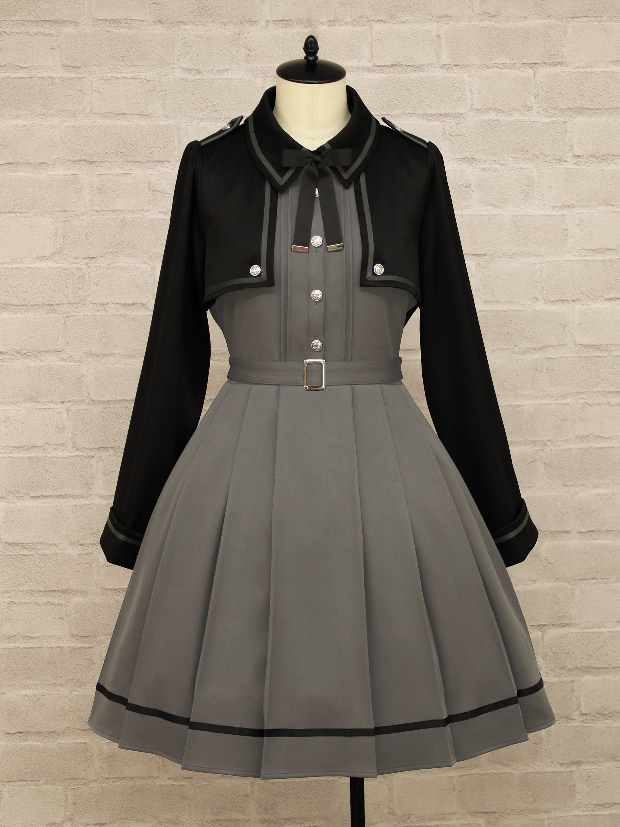 Brave Heart レイヤードプリーツワンピース ブラック(Black) FREE |Amavel(アマベル)公式サイト