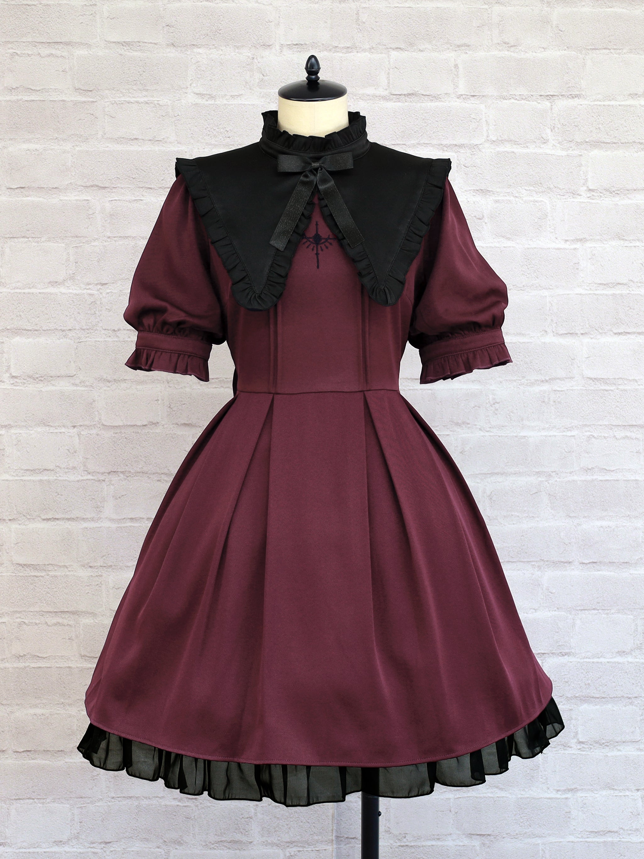 Holy Crossフリルワンピース ボルドー(Bordeaux) FREE |Amavel(アマベル)公式サイト