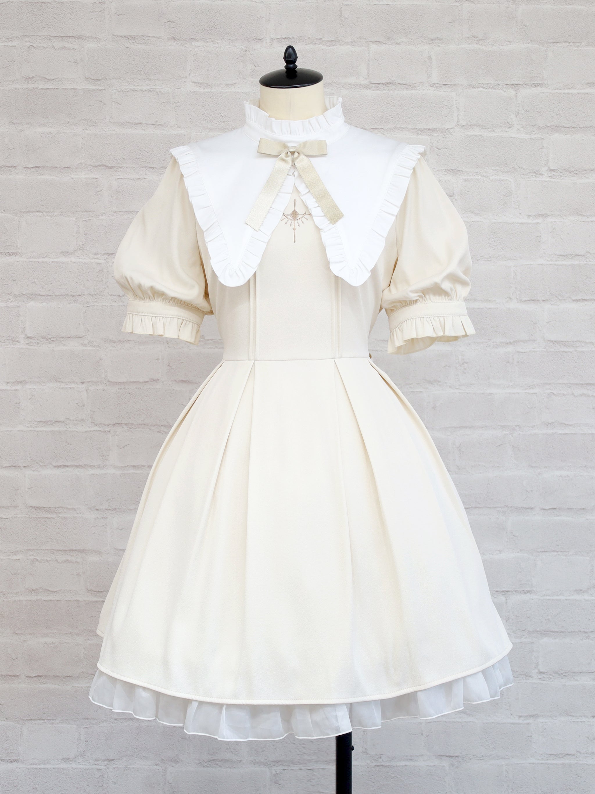 Holy Crossフリルワンピース アイボリー(Ivory) FREE |Amavel(アマベル)公式サイト