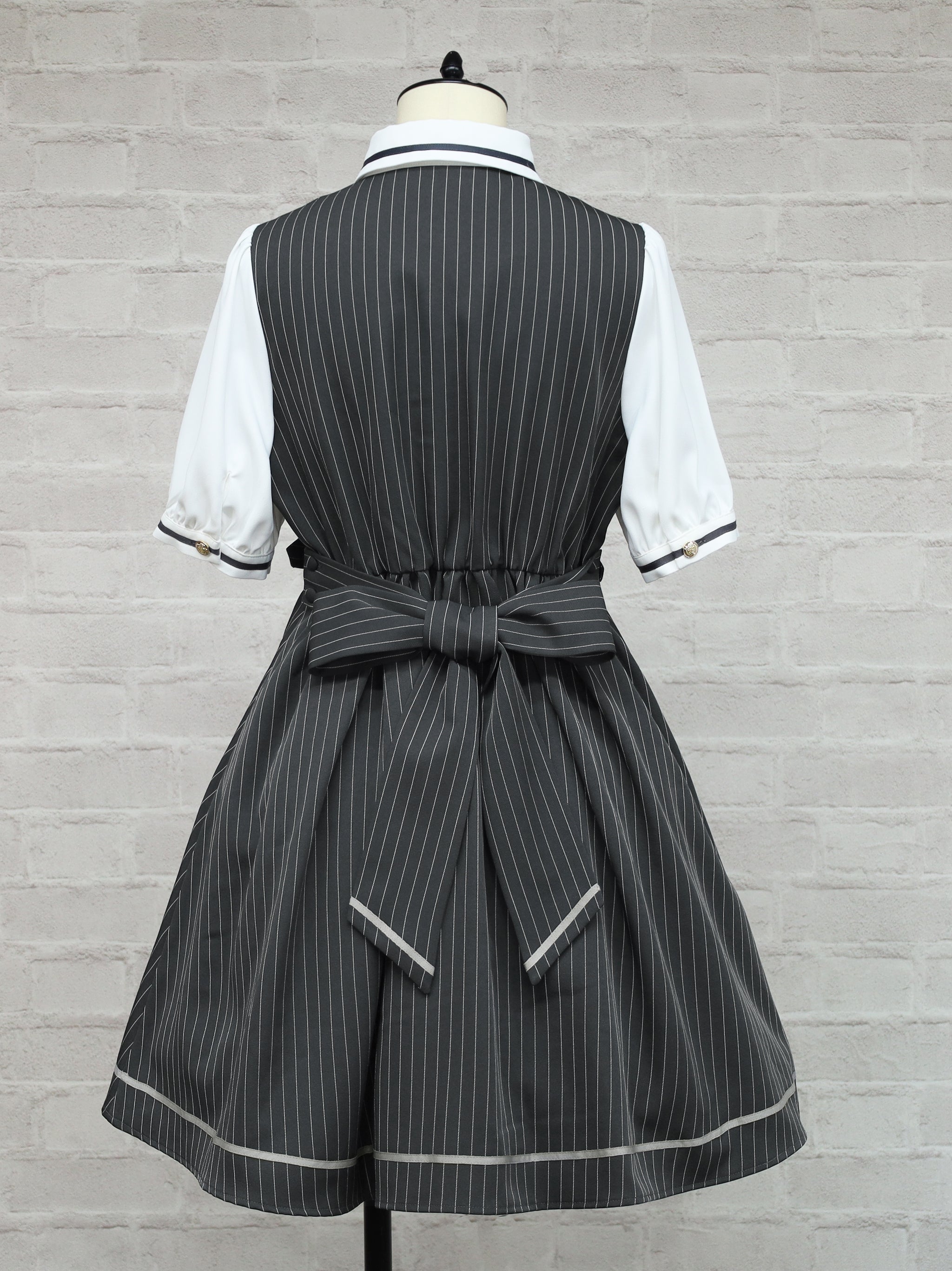 Preppy Line ネクタイ付きワンピース