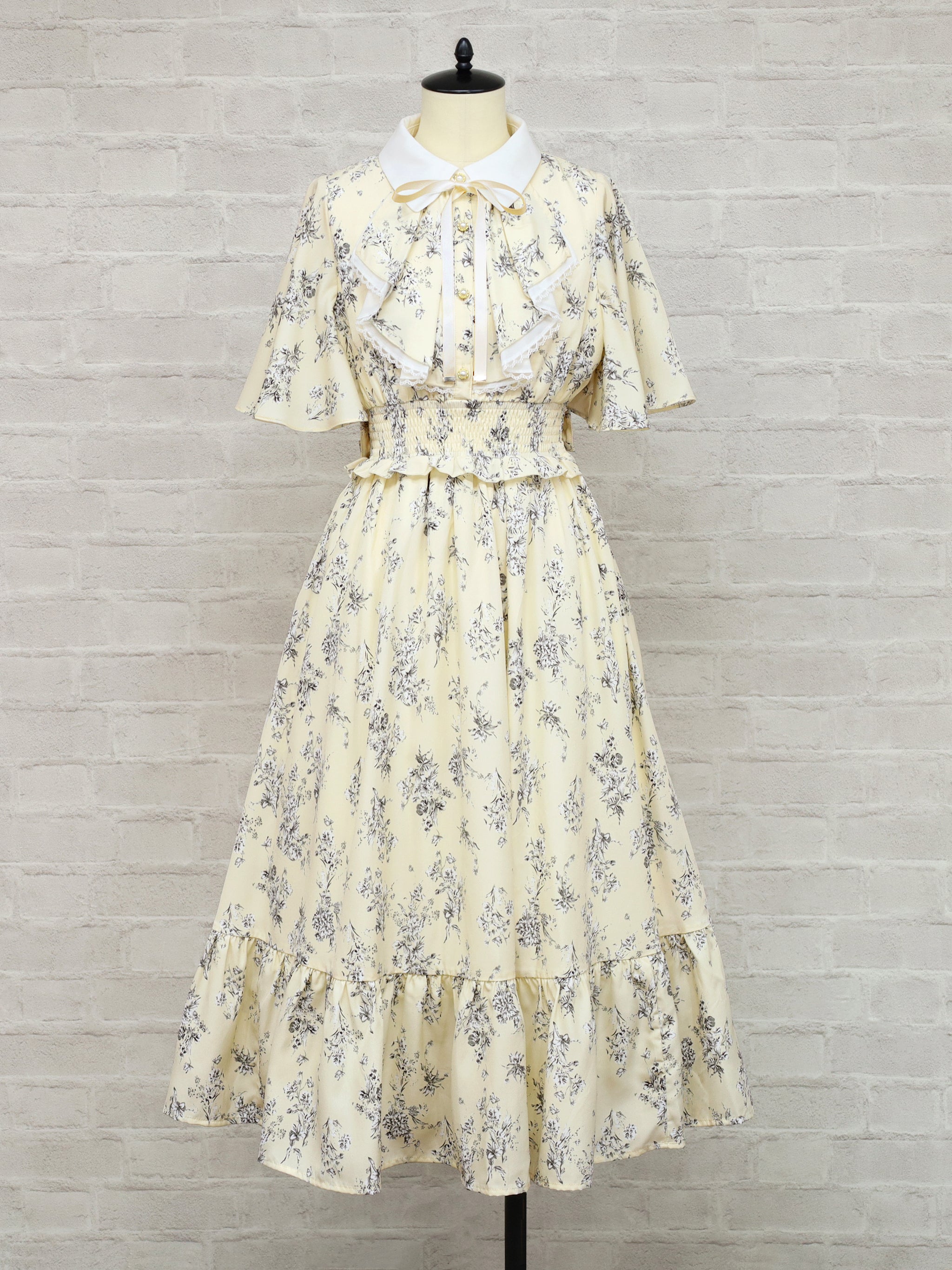 Floral Pattern ロングワンピース イエロー(Yellow) FREE |Amavel(アマベル)公式サイト