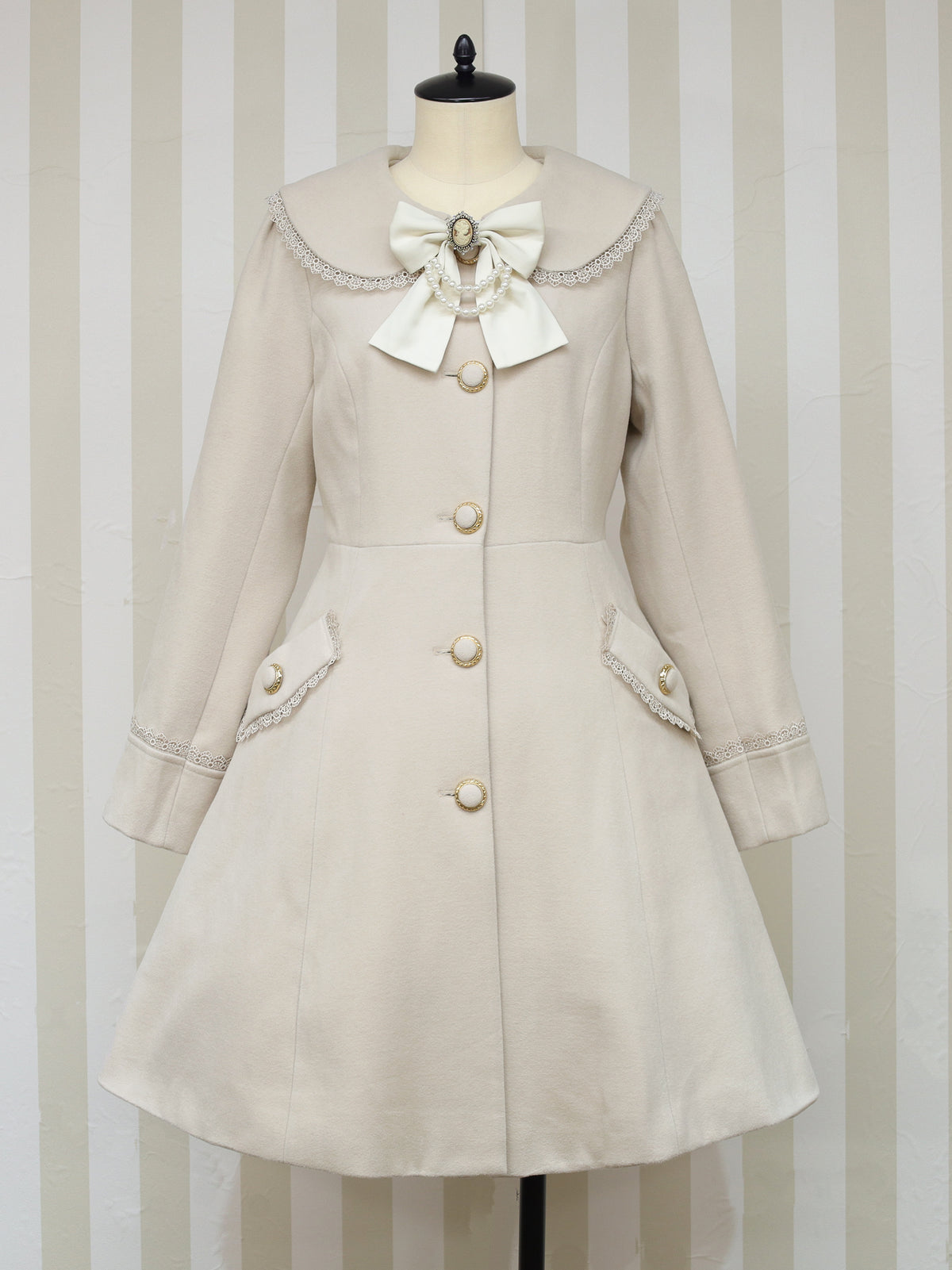 Antique Doll ケープロングコート |Amavel(アマベル)公式サイト