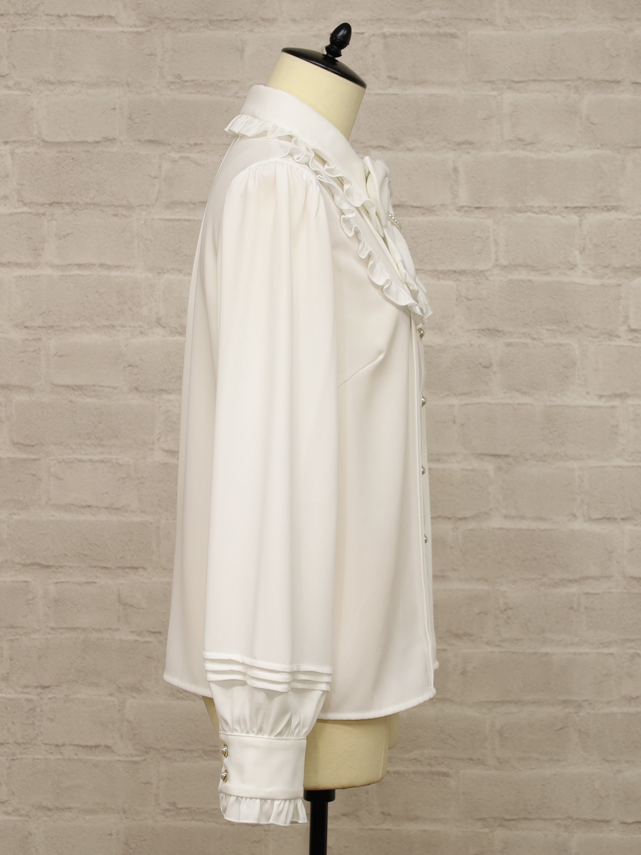 パールリボンブラウス |Amavel(アマベル)公式サイト