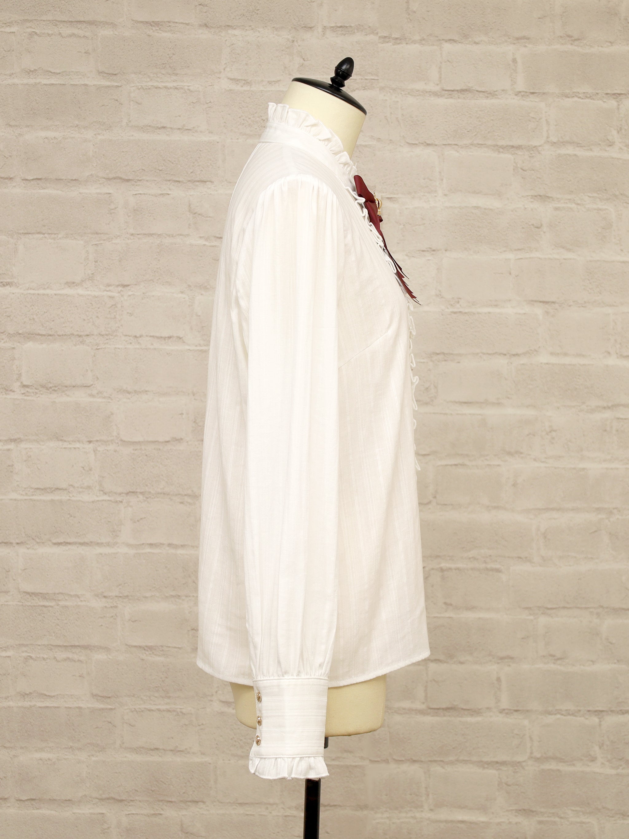 Majestic Knight フリルコットンブラウス |Amavel(アマベル)公式サイト