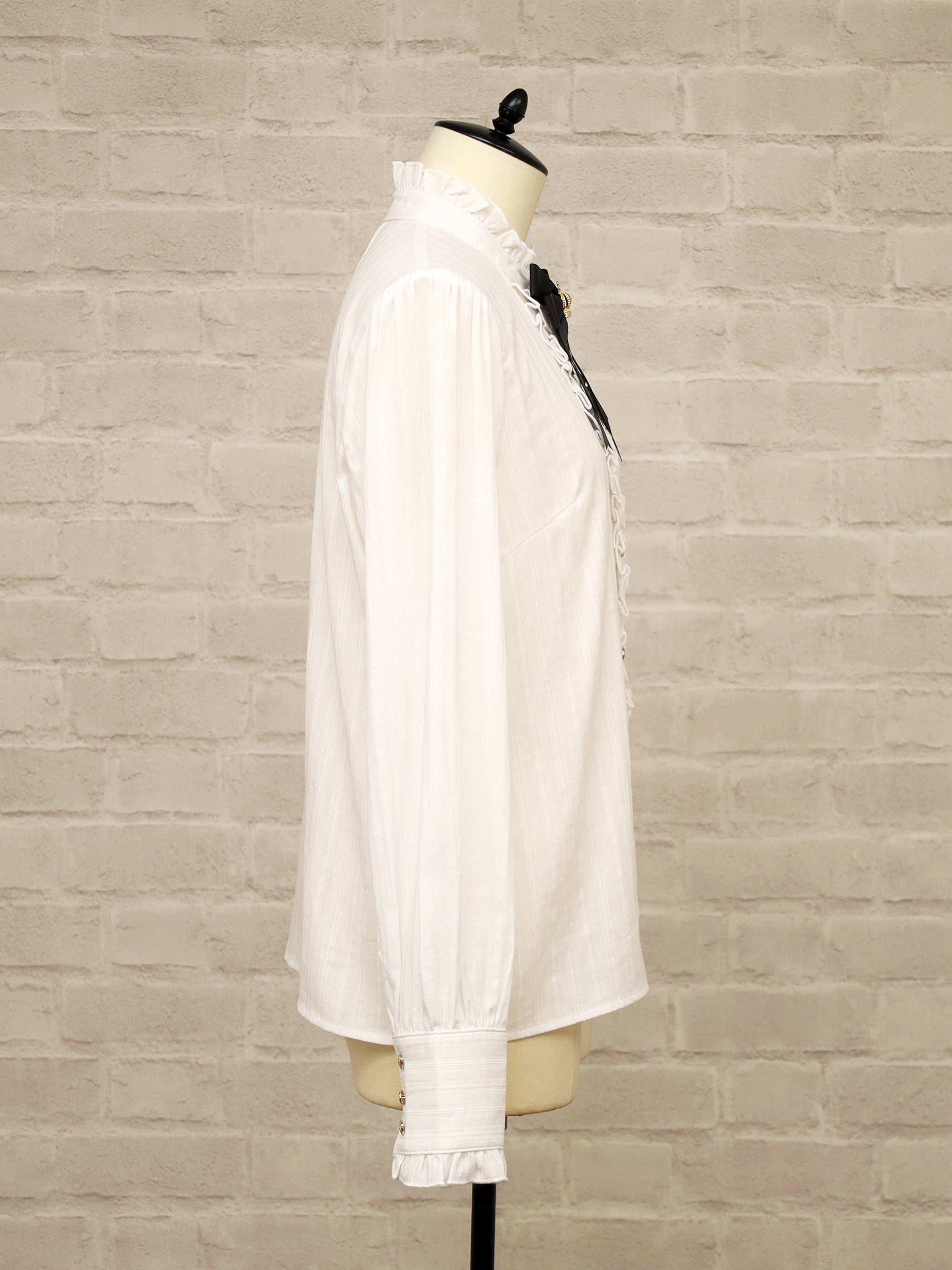 Majestic Knight フリルコットンブラウス |Amavel(アマベル)公式サイト