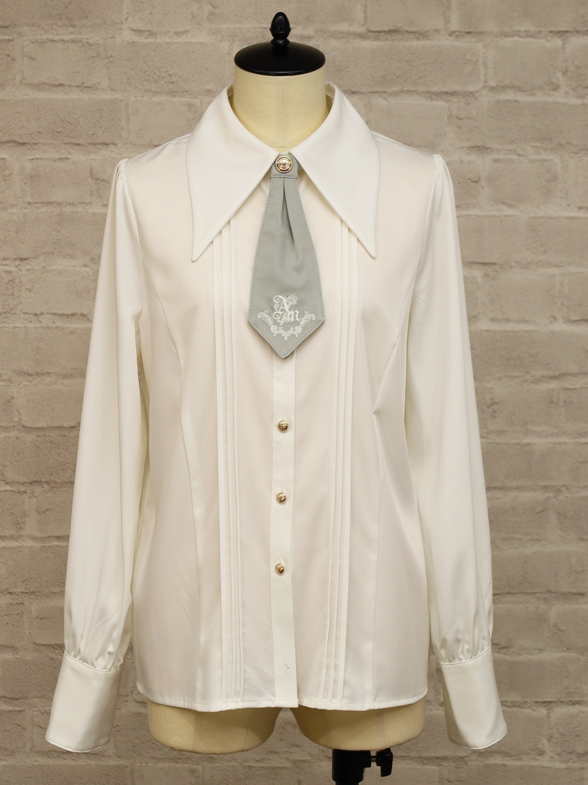 Stately Emblem シャツブラウス グレー(Gray) FREE |Amavel(アマベル)公式サイト