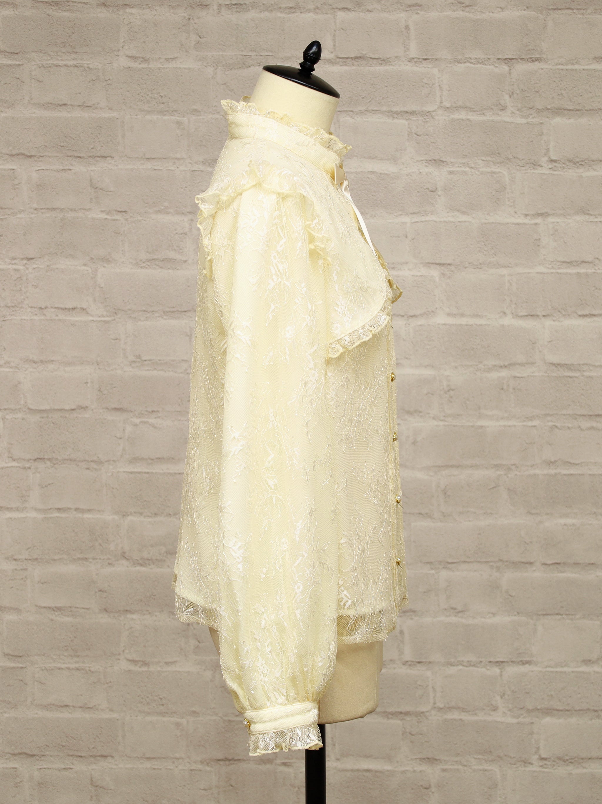 Light Blossom デコルテオープンブラウス |Amavel(アマベル)公式サイト