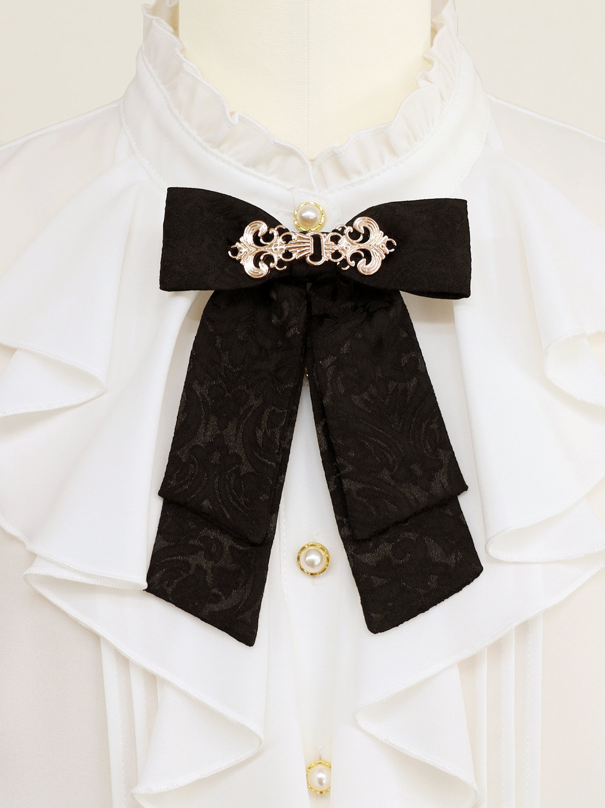 Antique Claspフリルブラウス |Amavel(アマベル)公式サイト