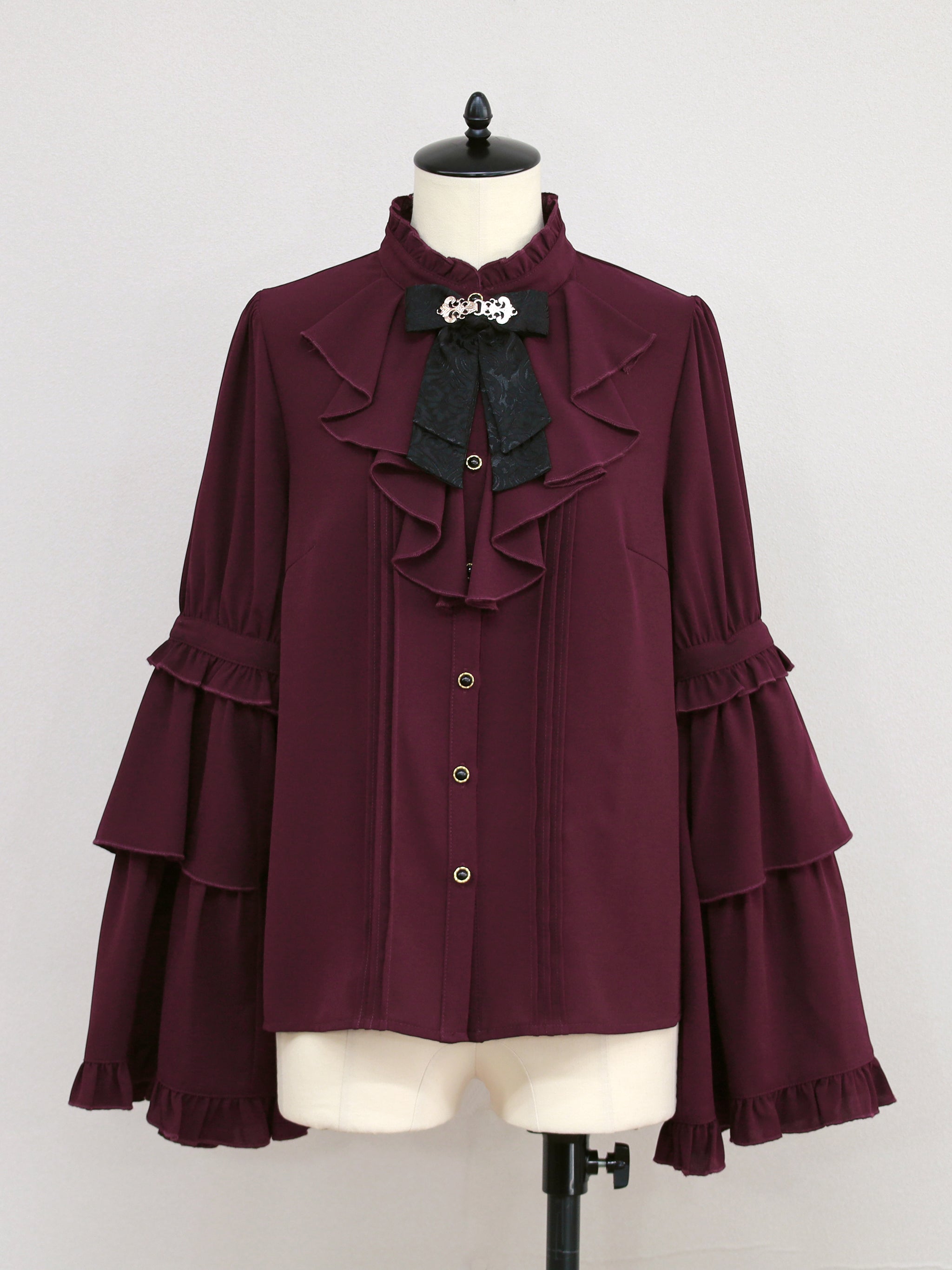 Antique Claspフリルブラウス |Amavel(アマベル)公式サイト