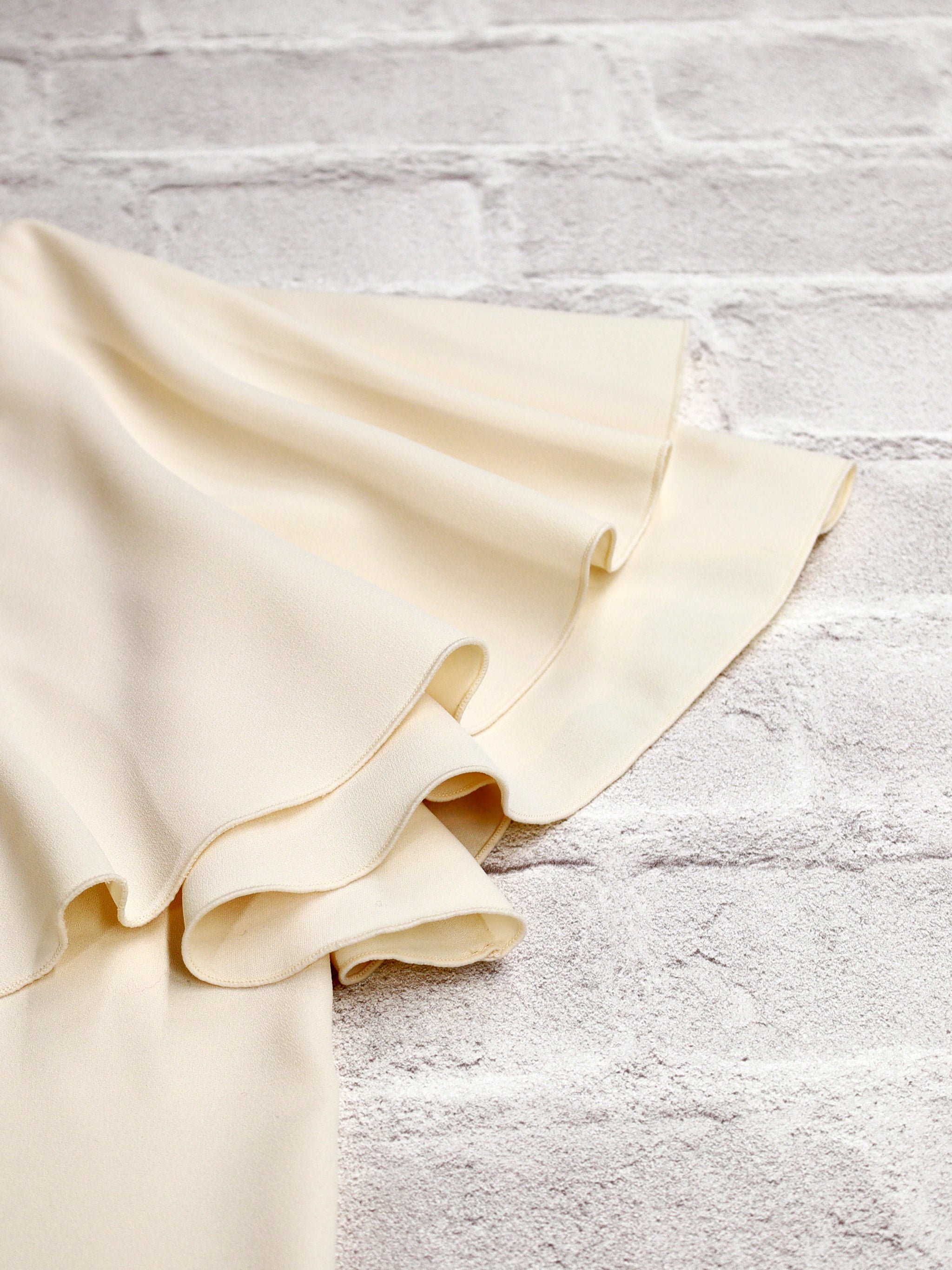 フレア袖ブラウス |Amavel(アマベル)公式サイト