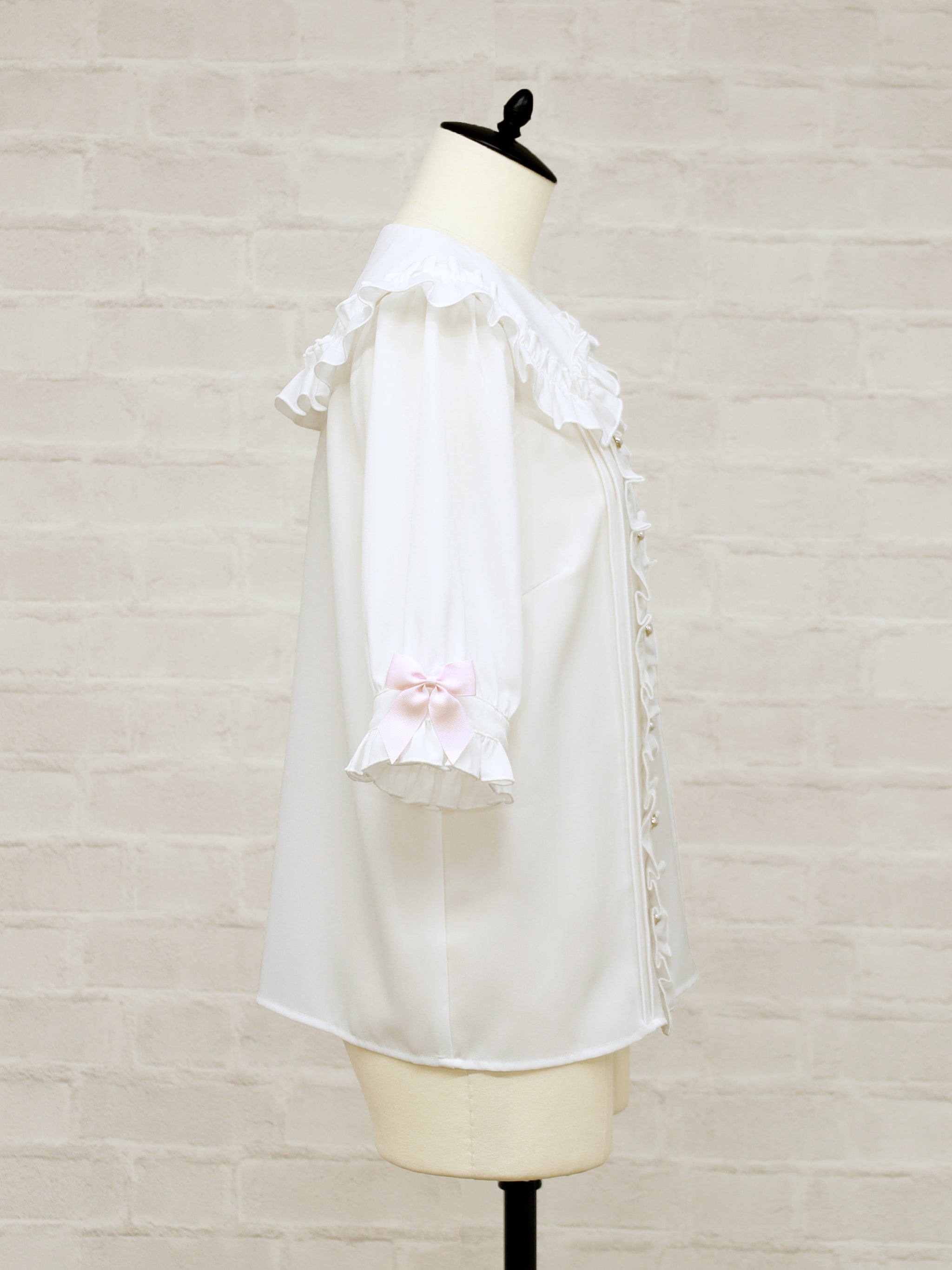 ホイップフリルブラウス |Amavel(アマベル)公式サイト