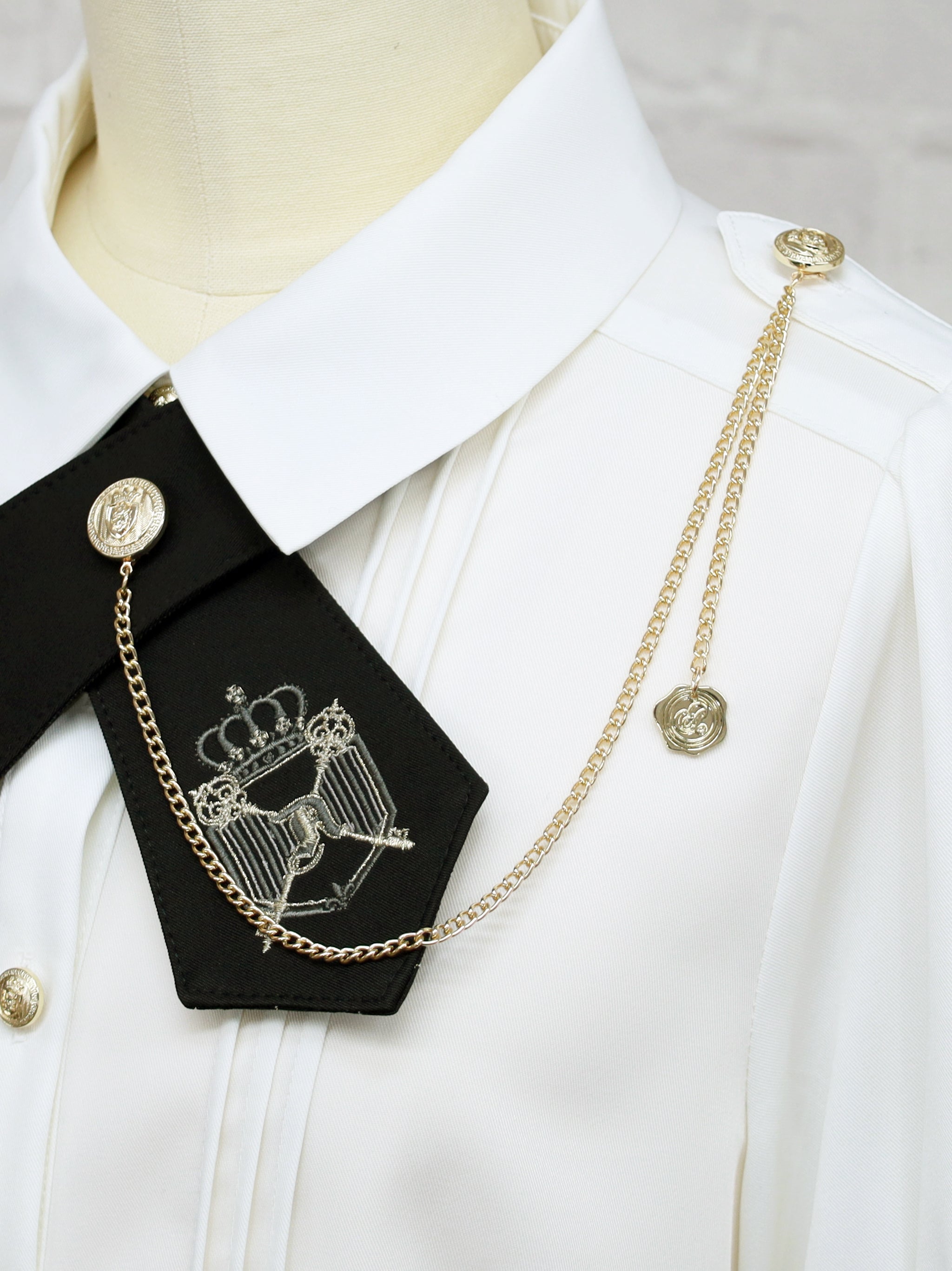 Royal Emblem クロスタイブラウス |Amavel(アマベル)公式サイト