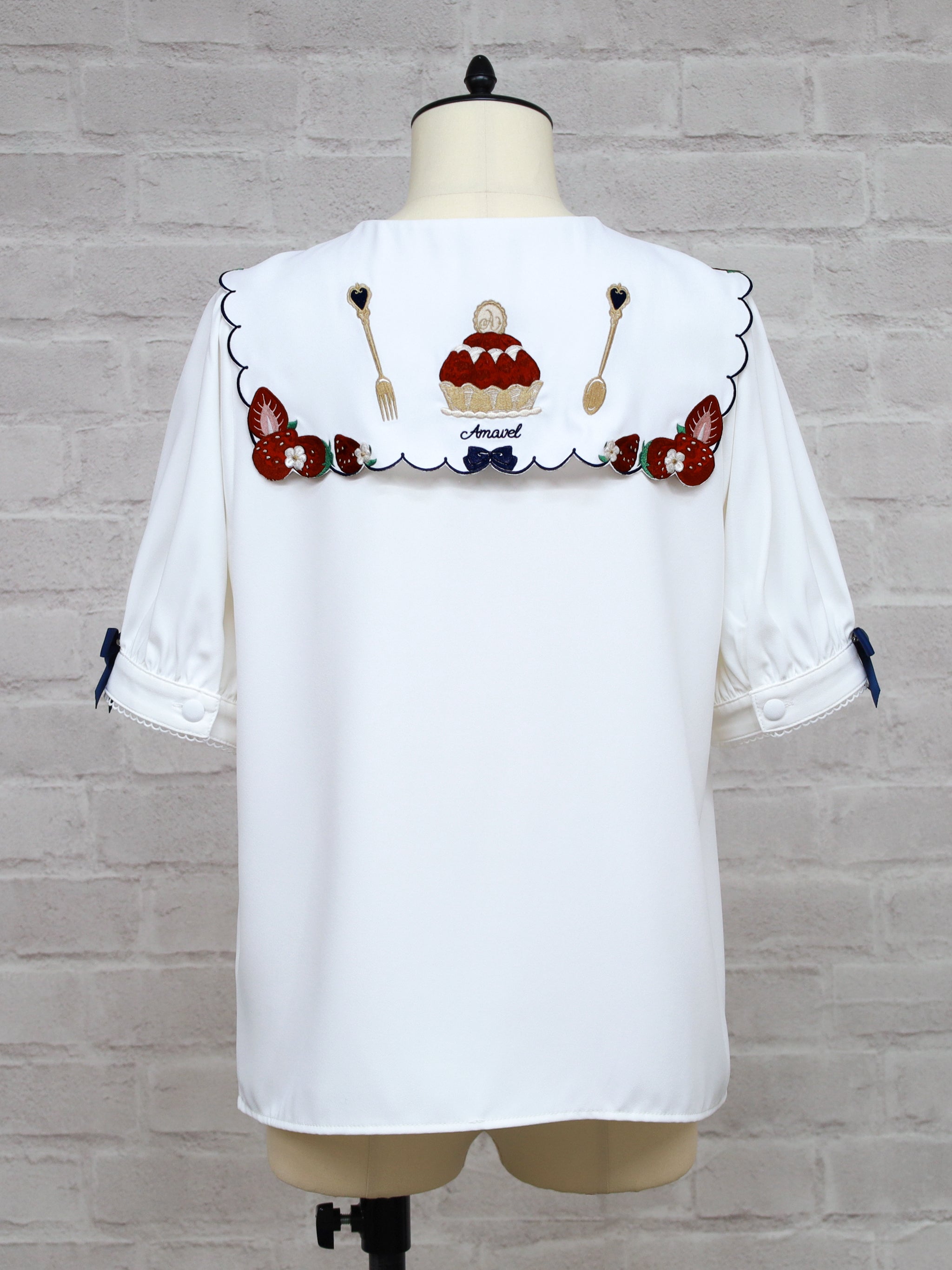 Berry Pâtisserie ブラウス |Amavel(アマベル)公式サイト