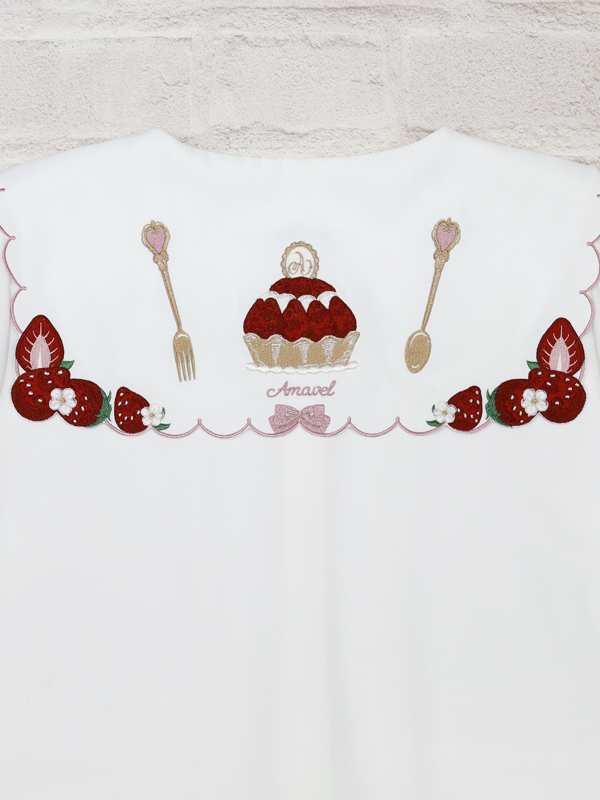 Berry Pâtisserie ブラウス |Amavel(アマベル)公式サイト