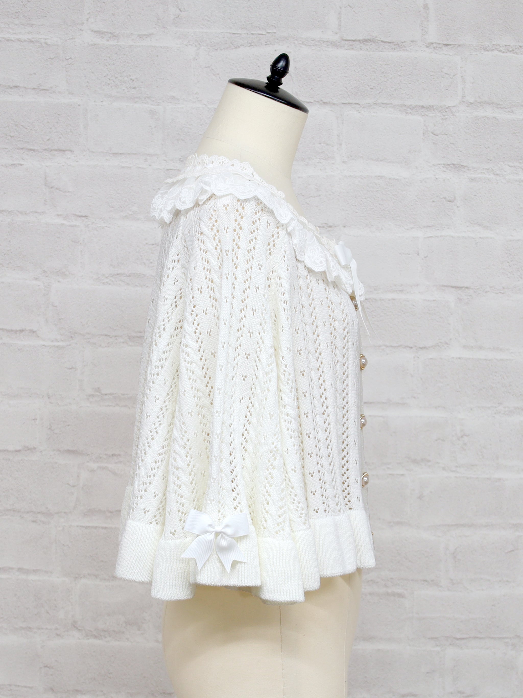 ロマンティックレースすかし編みショート丈ニットポンチョ |Amavel(アマベル)公式サイト