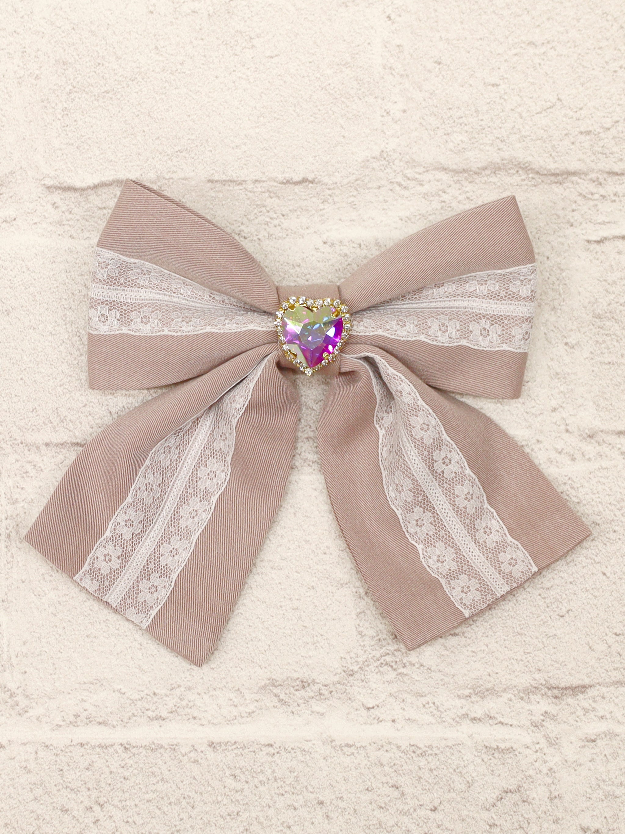 Girly Heart ビジュー付リボンブローチ |Amavel(アマベル)公式サイト