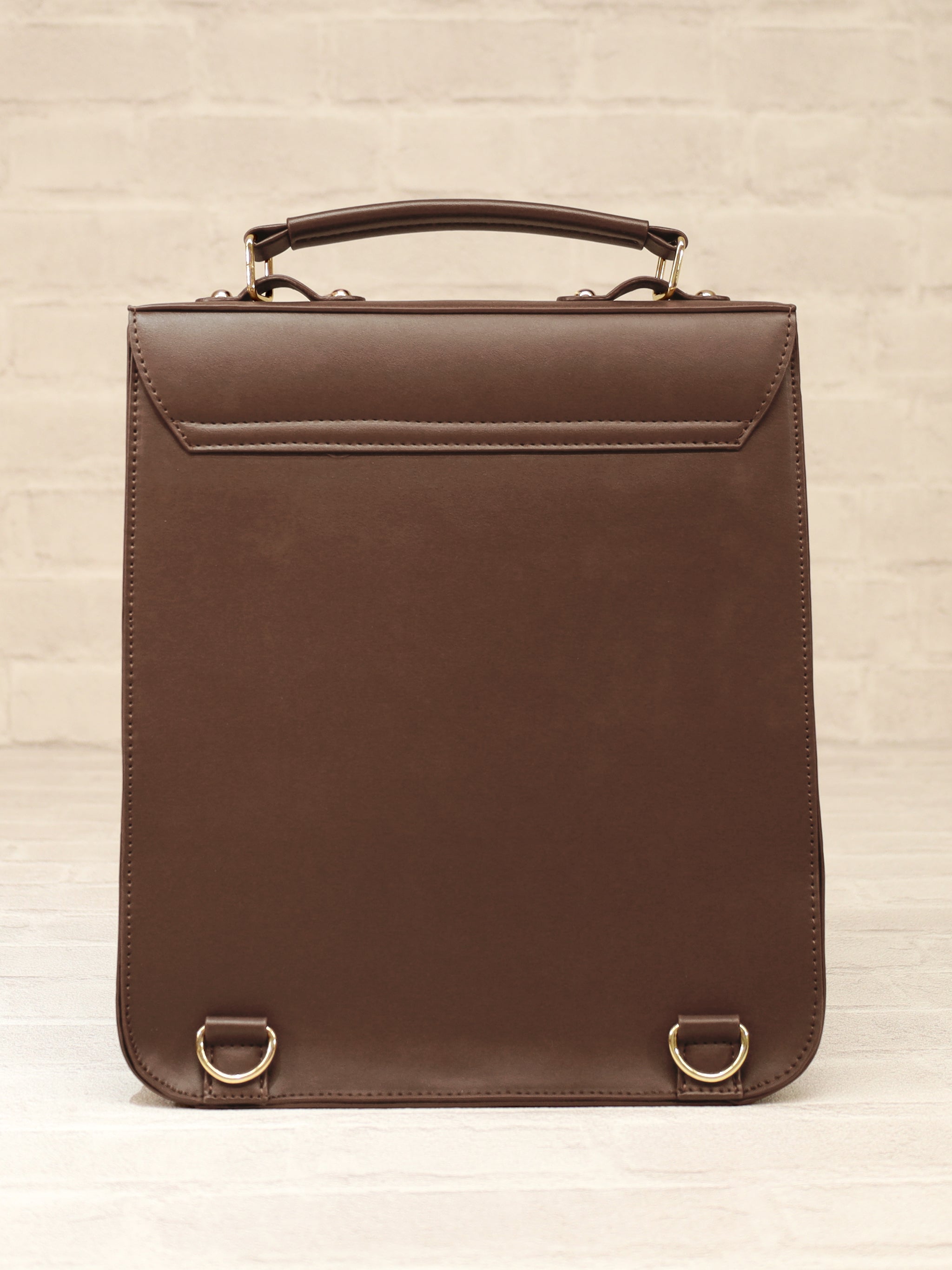 エンブレム入り縦型サッチェルバッグ |Amavel(アマベル)公式サイト