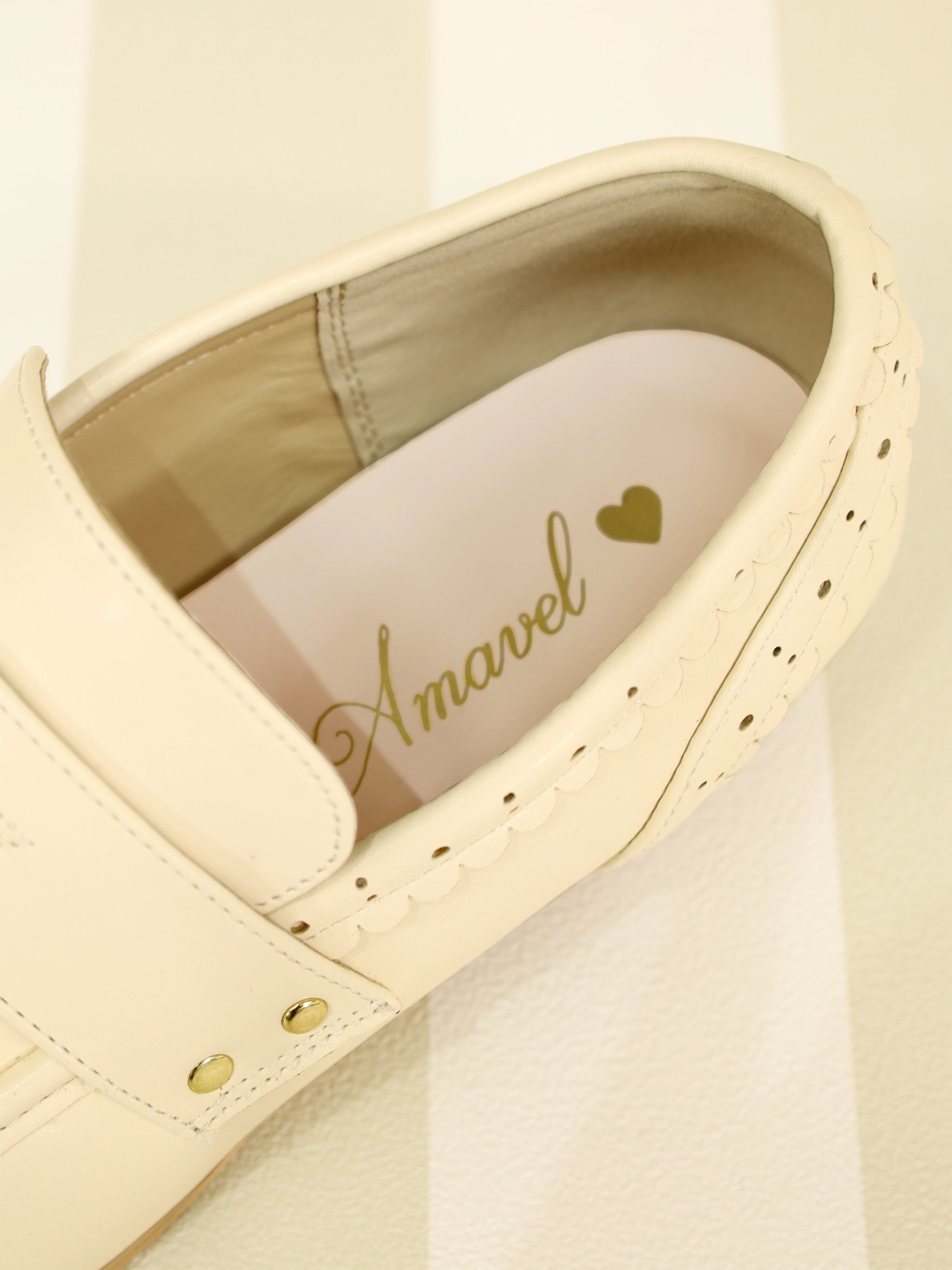 シーリングチャーム付ローヒールローファー |Amavel(アマベル)公式サイト