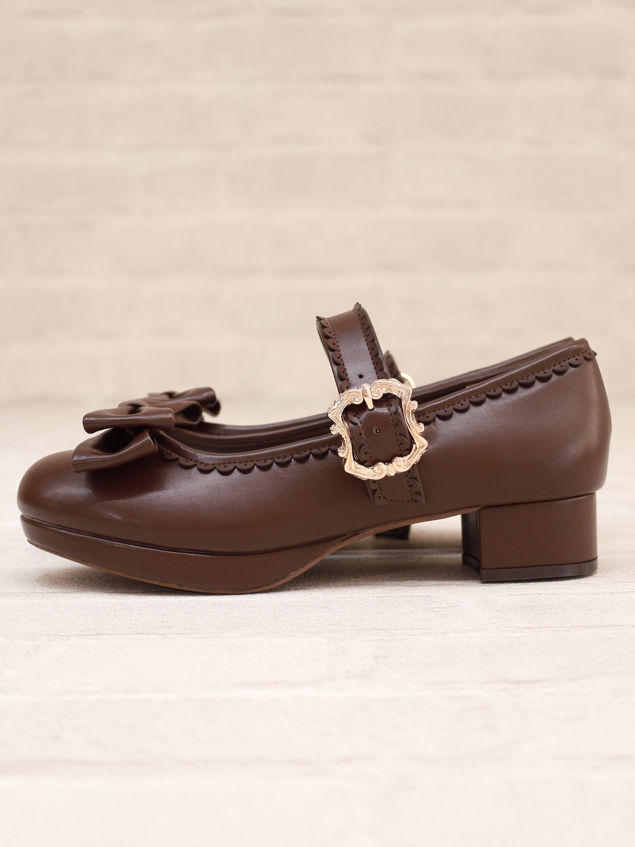 リボン付スカラップパンプス |Amavel(アマベル)公式サイト