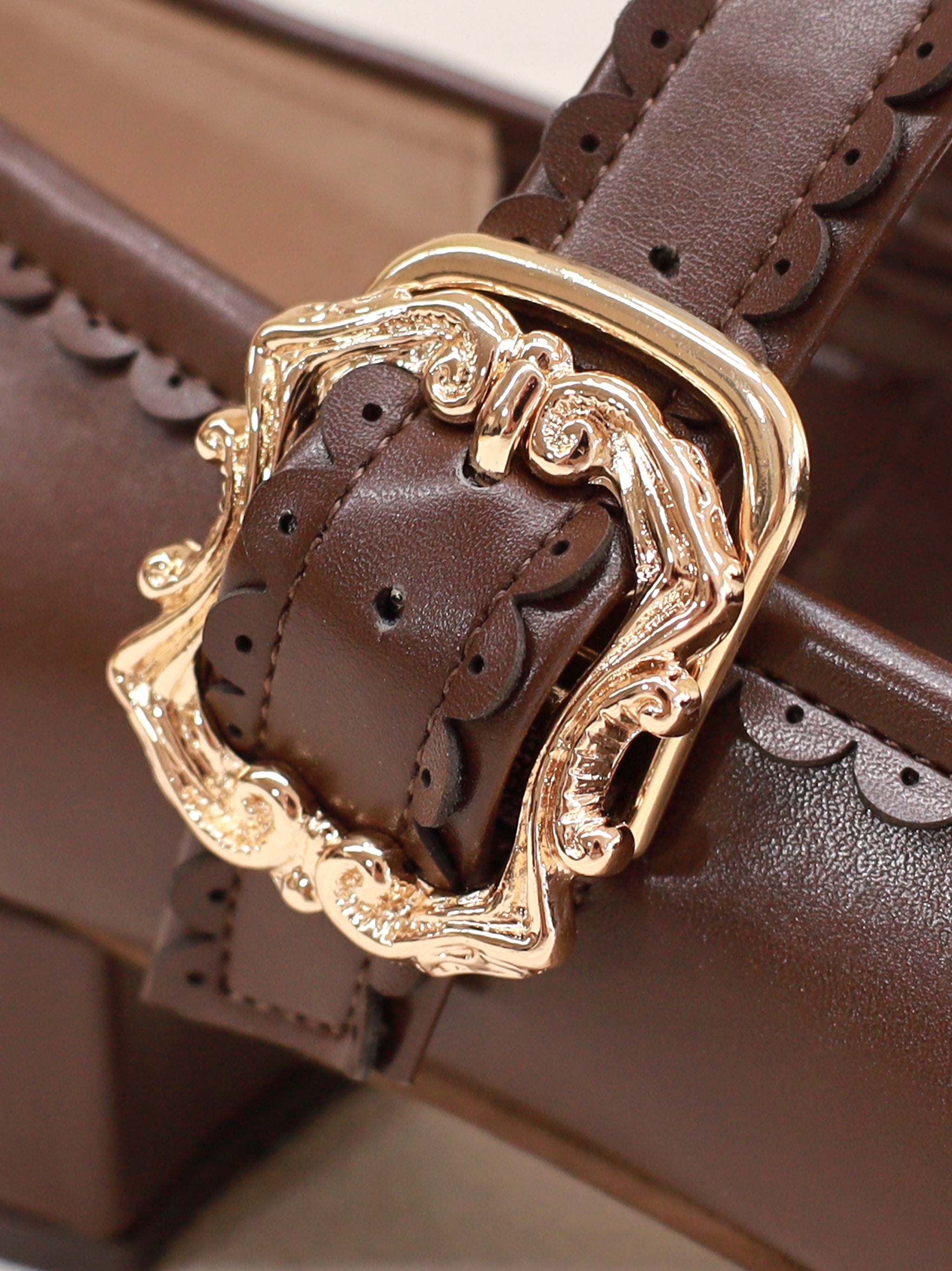 リボン付スカラップパンプス |Amavel(アマベル)公式サイト