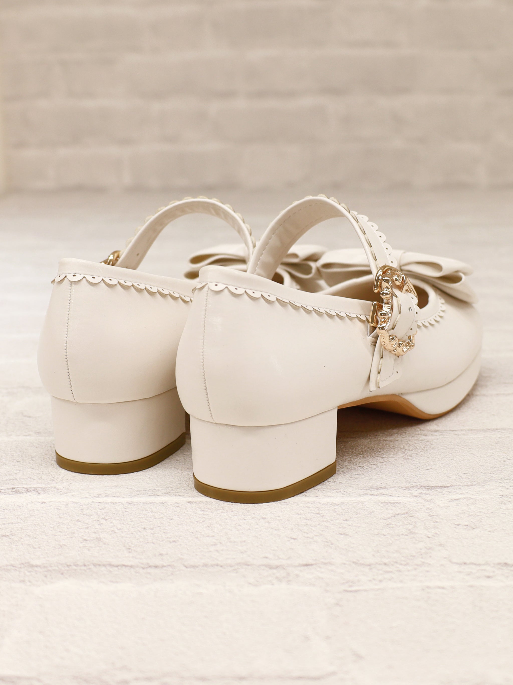 リボン付スカラップパンプス |Amavel(アマベル)公式サイト