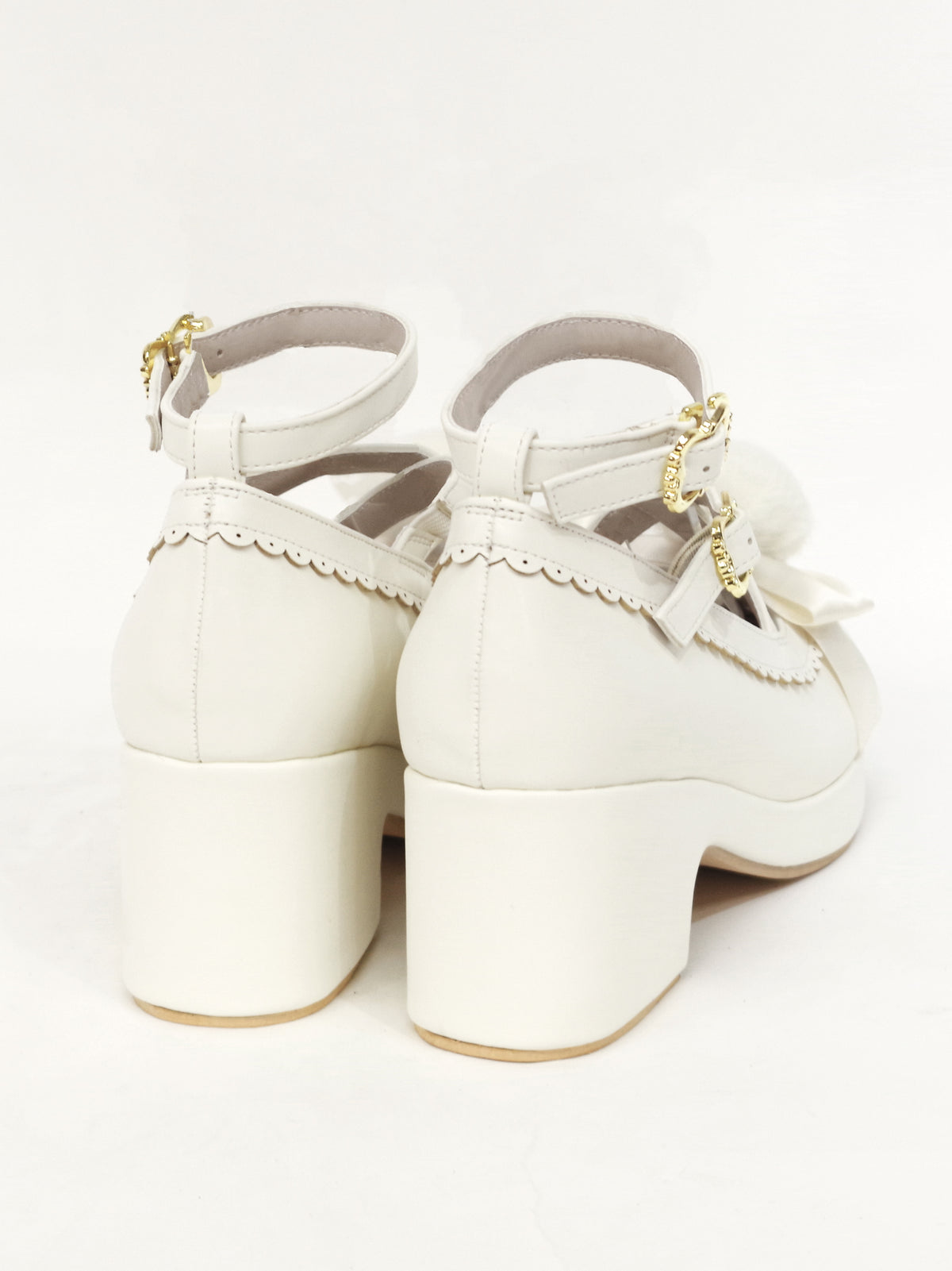 ファーリボン付クロスパンプス |Amavel(アマベル)公式サイト