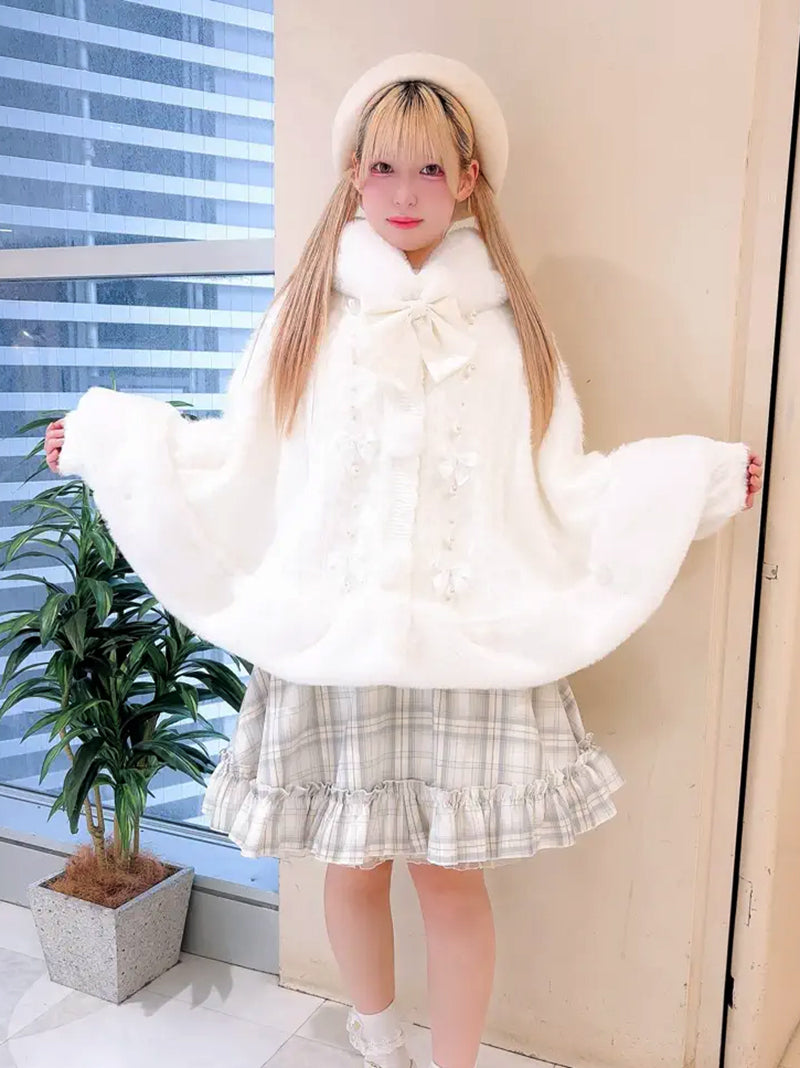 ハートケーブル編みニットポンチョ