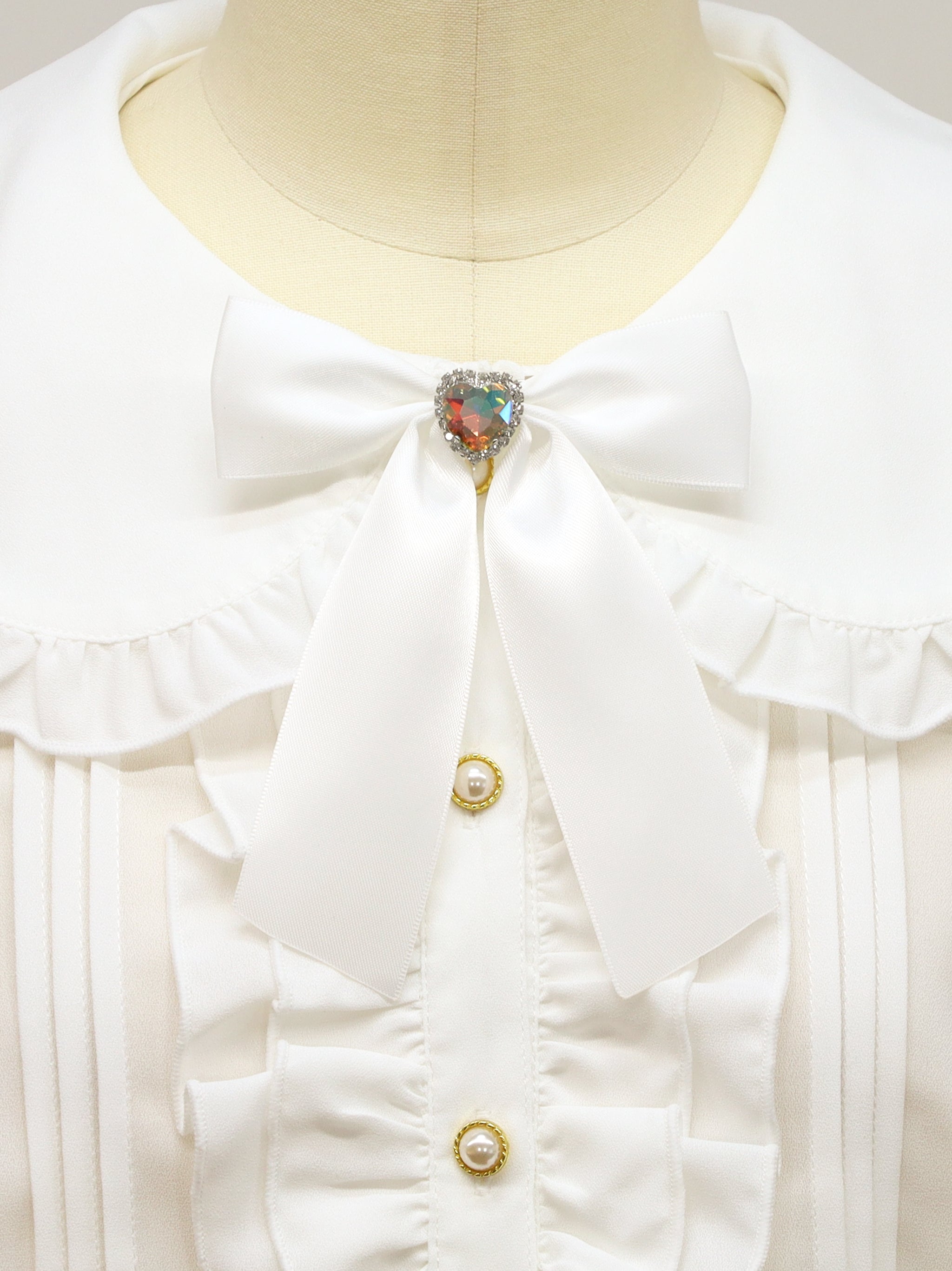 ハートビジュー付リボンブローチ オフホワイト(Off White) FREE |Amavel(アマベル)公式サイト