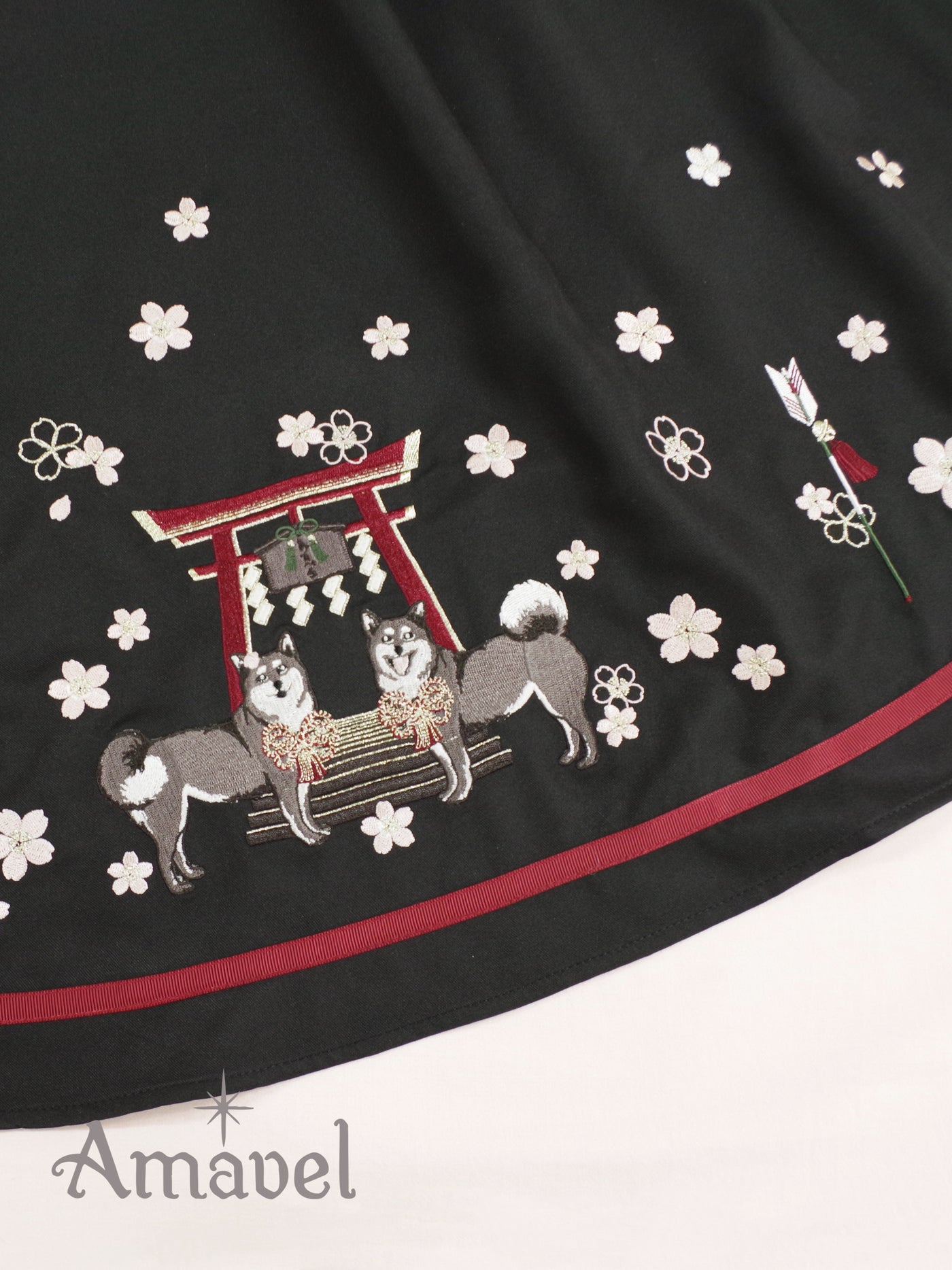 柴犬神社の春詣ロングスカート
