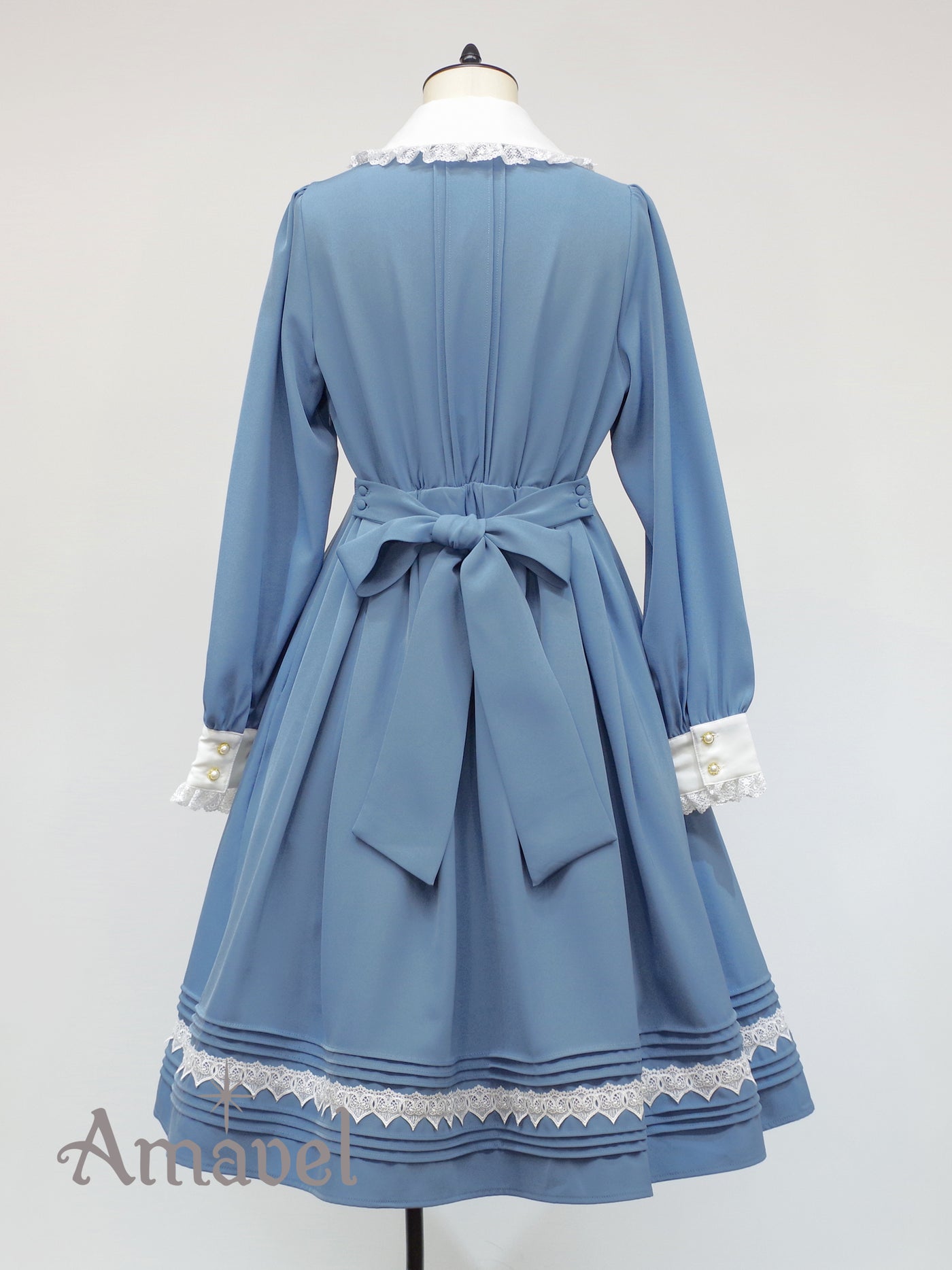 Antique Heart Lace dress