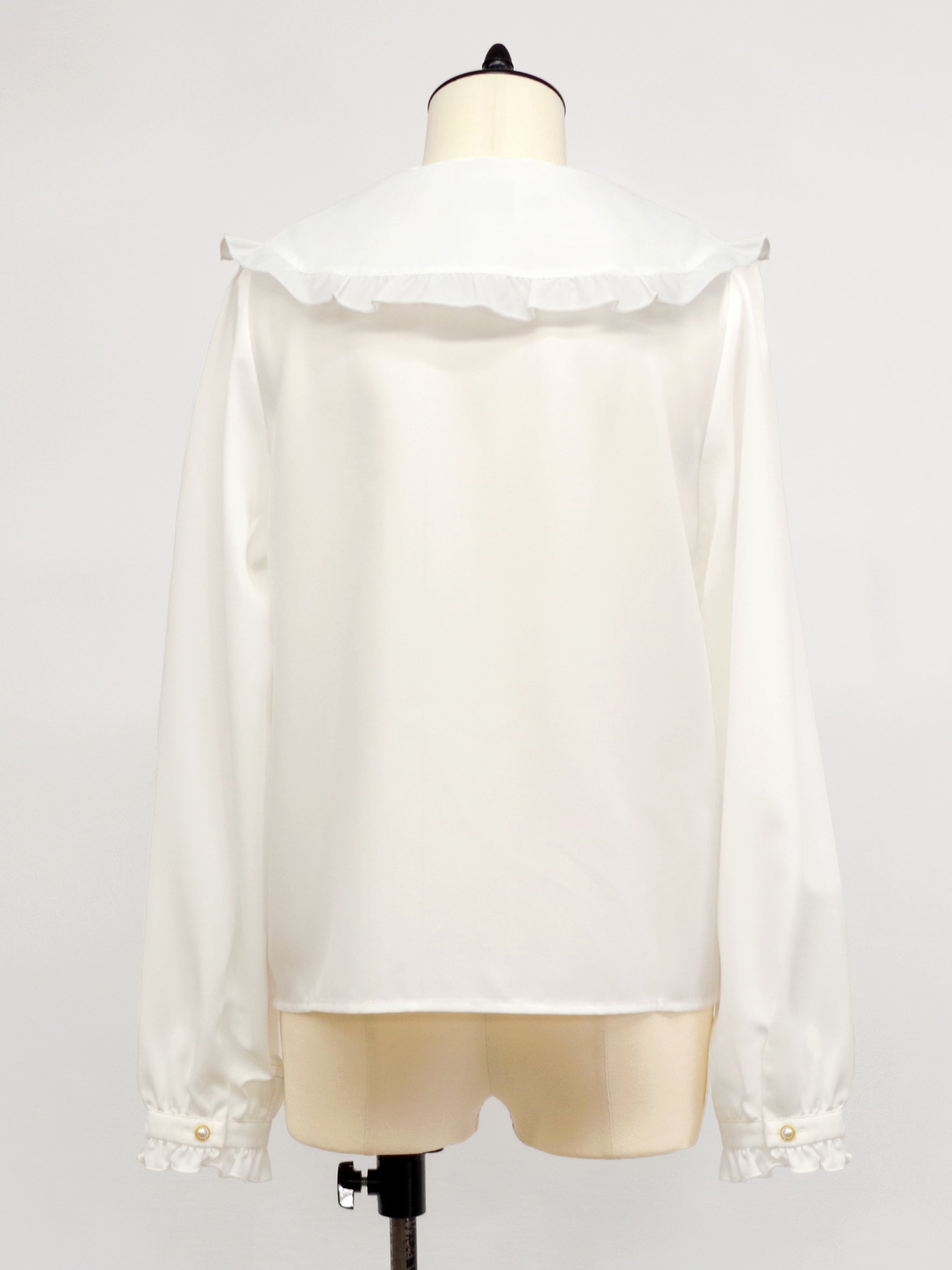 ダブルフリル丸襟長袖ブラウス ｜Amavel（アマベル）公式サイト