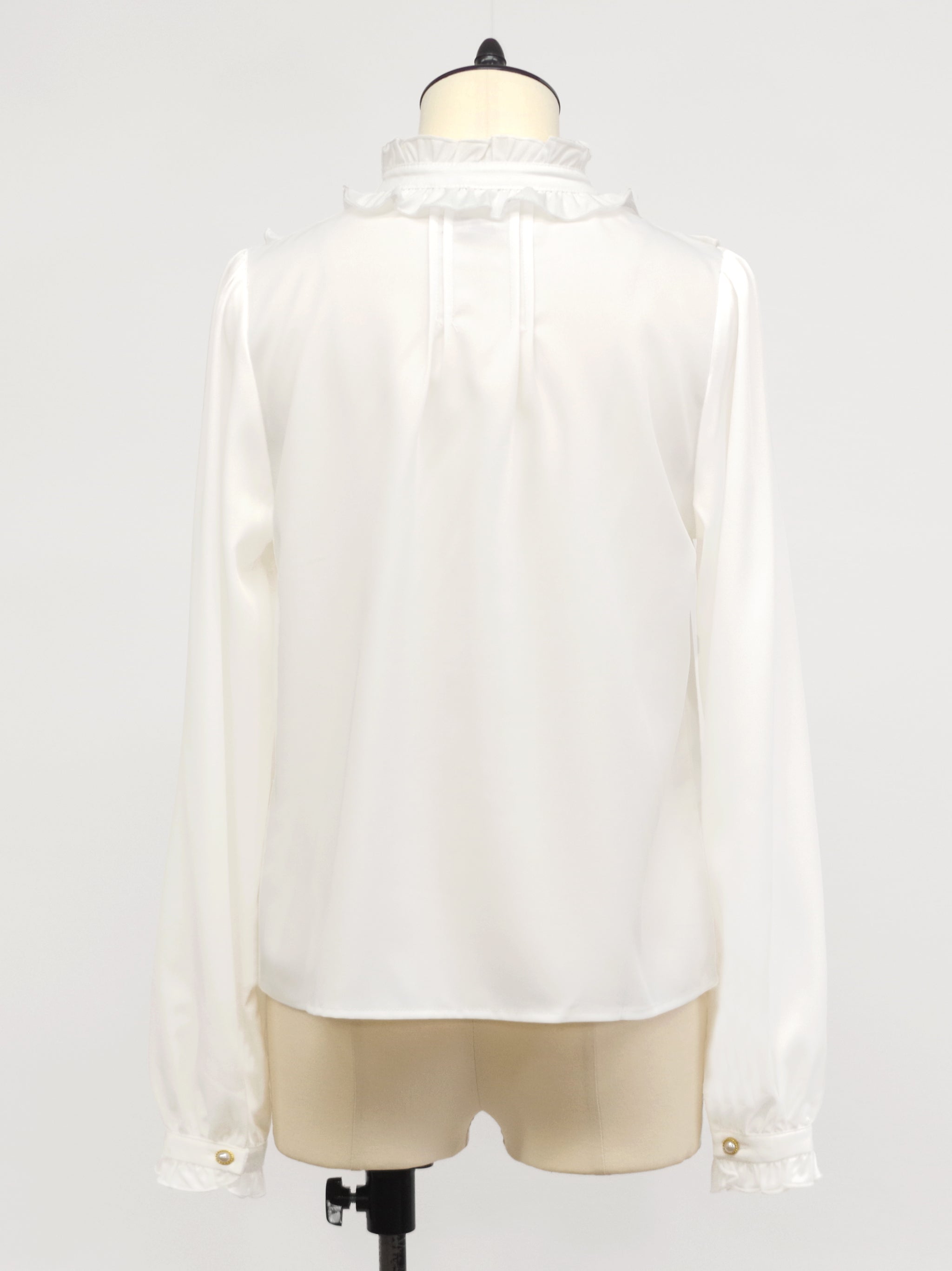 ヨーク切替スタンドフリル長袖ブラウス – Amavel（アマベル）公式サイト