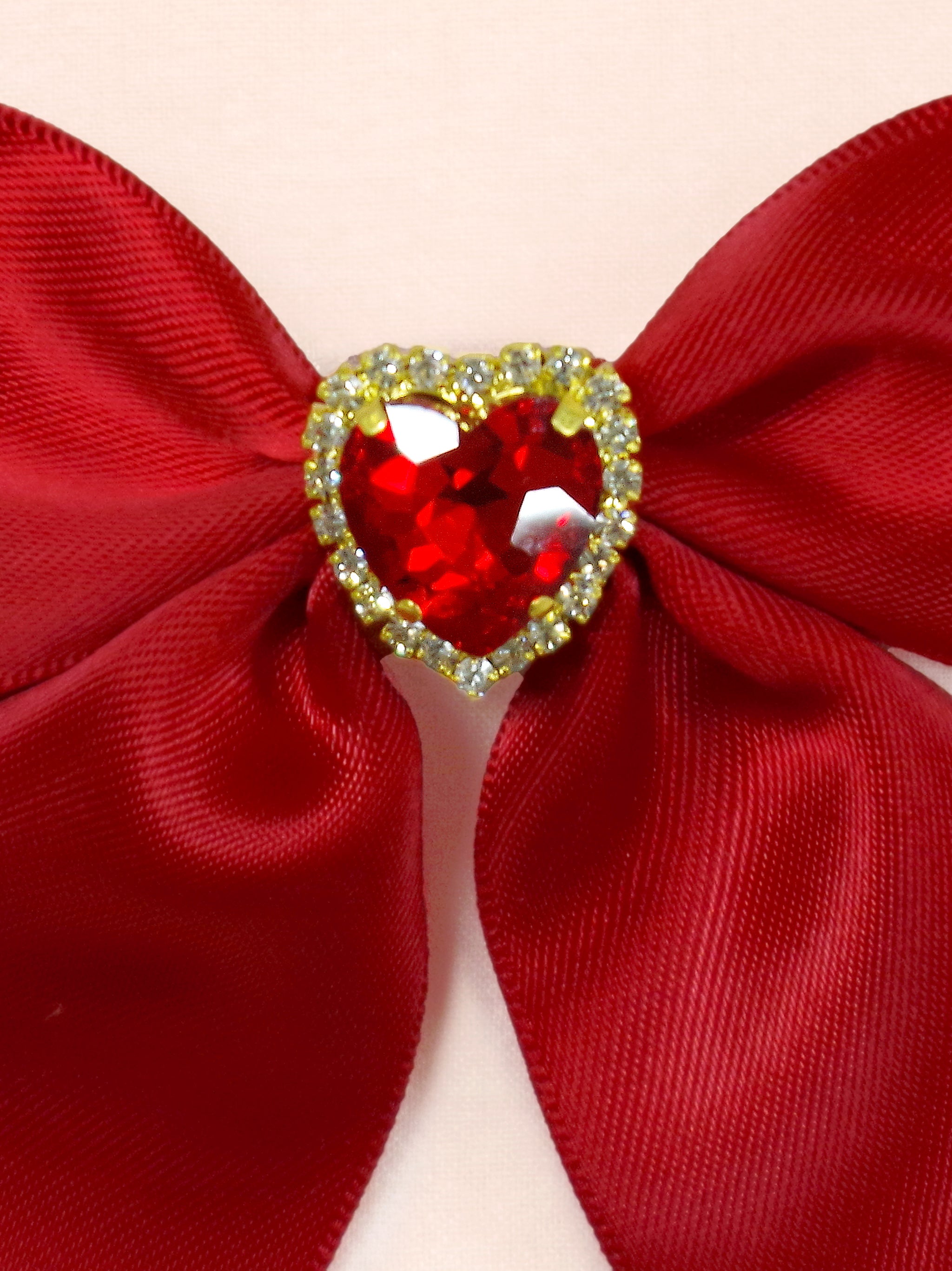 ハートビジュー付リボンブローチ – Amavel（アマベル）公式サイト