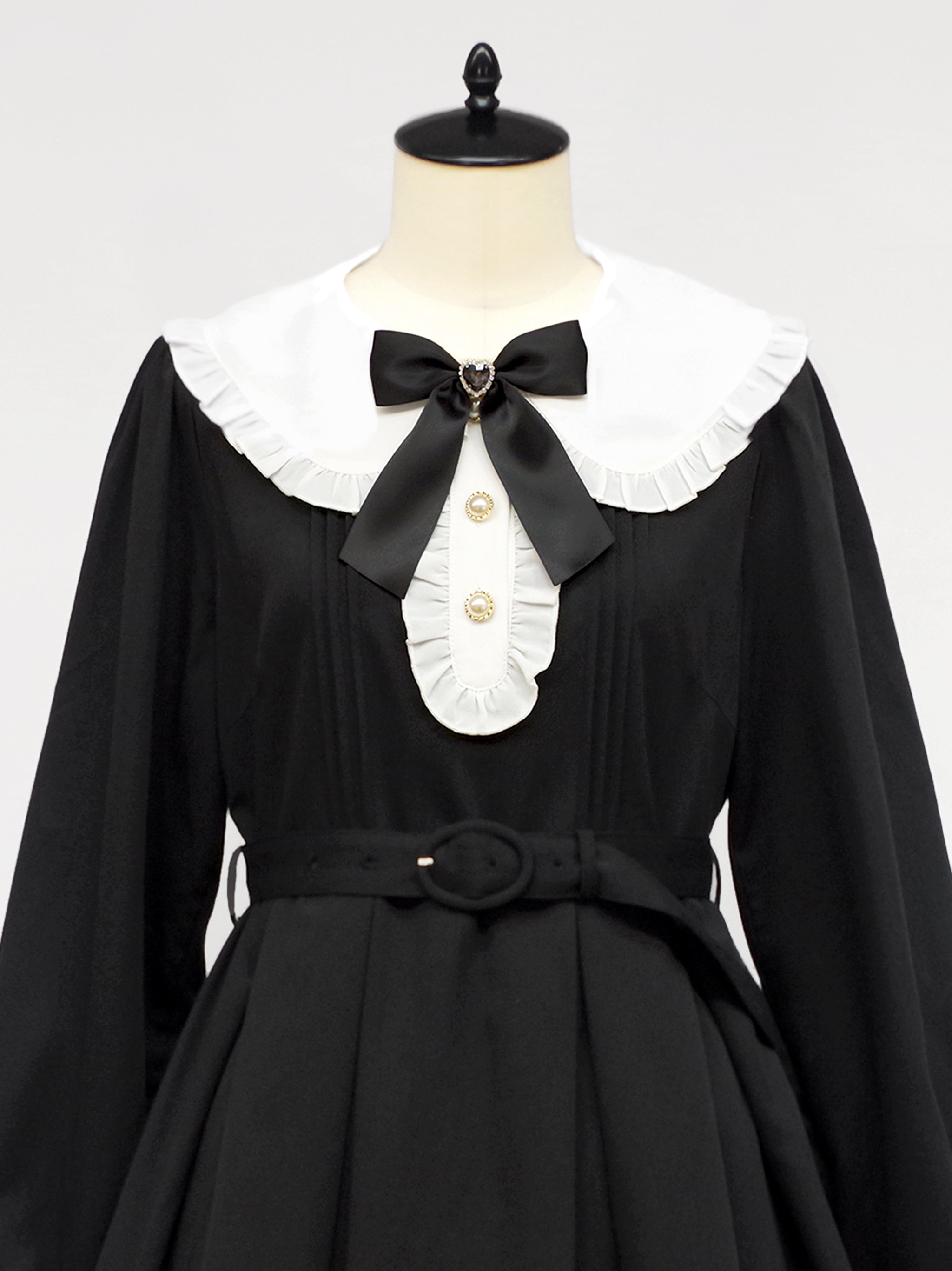 ハートビジュー付リボンブローチ ｜Amavel（アマベル）公式サイト