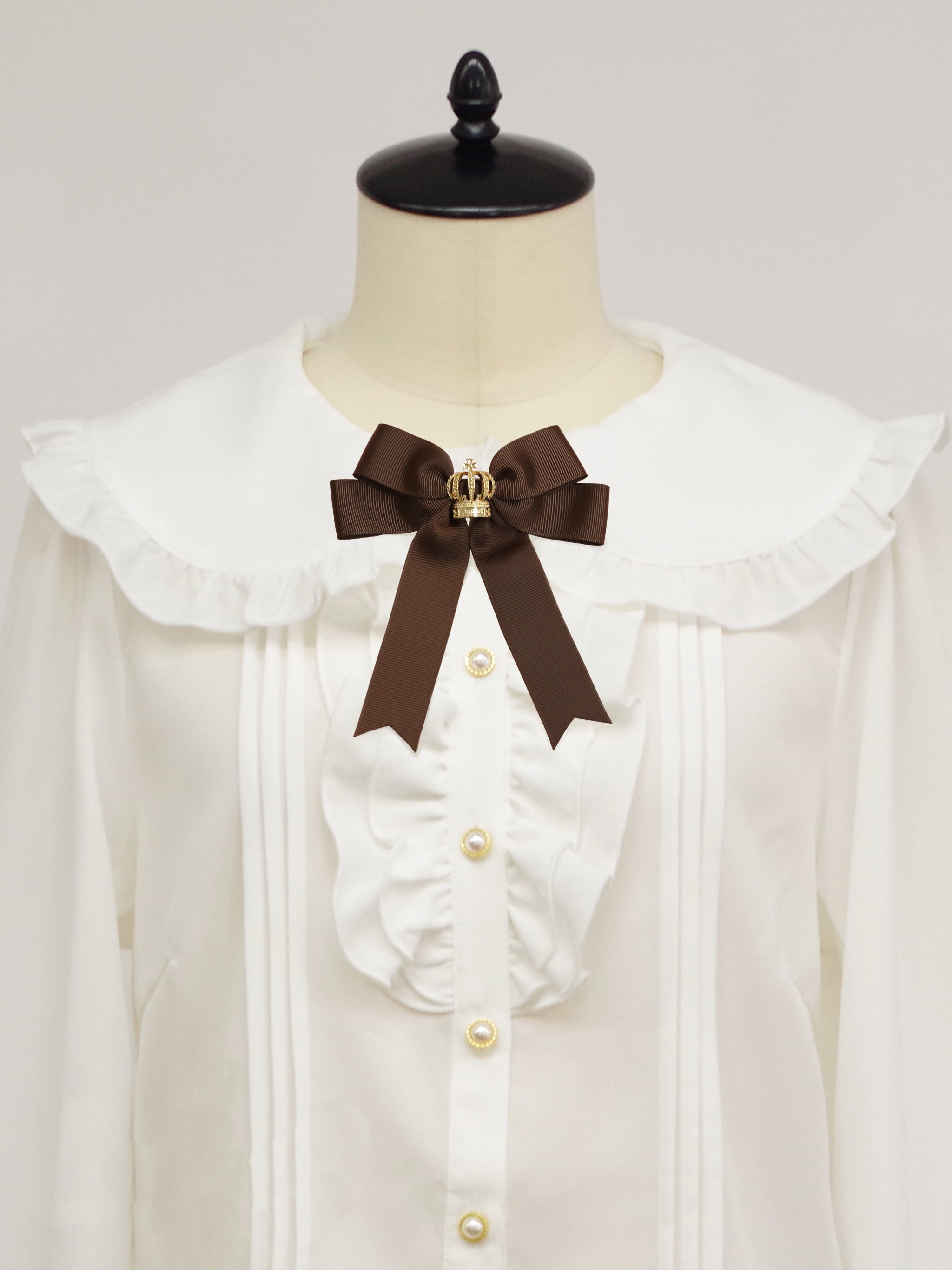 クラウンチャーム付リボンブローチ ｜Amavel（アマベル）公式サイト