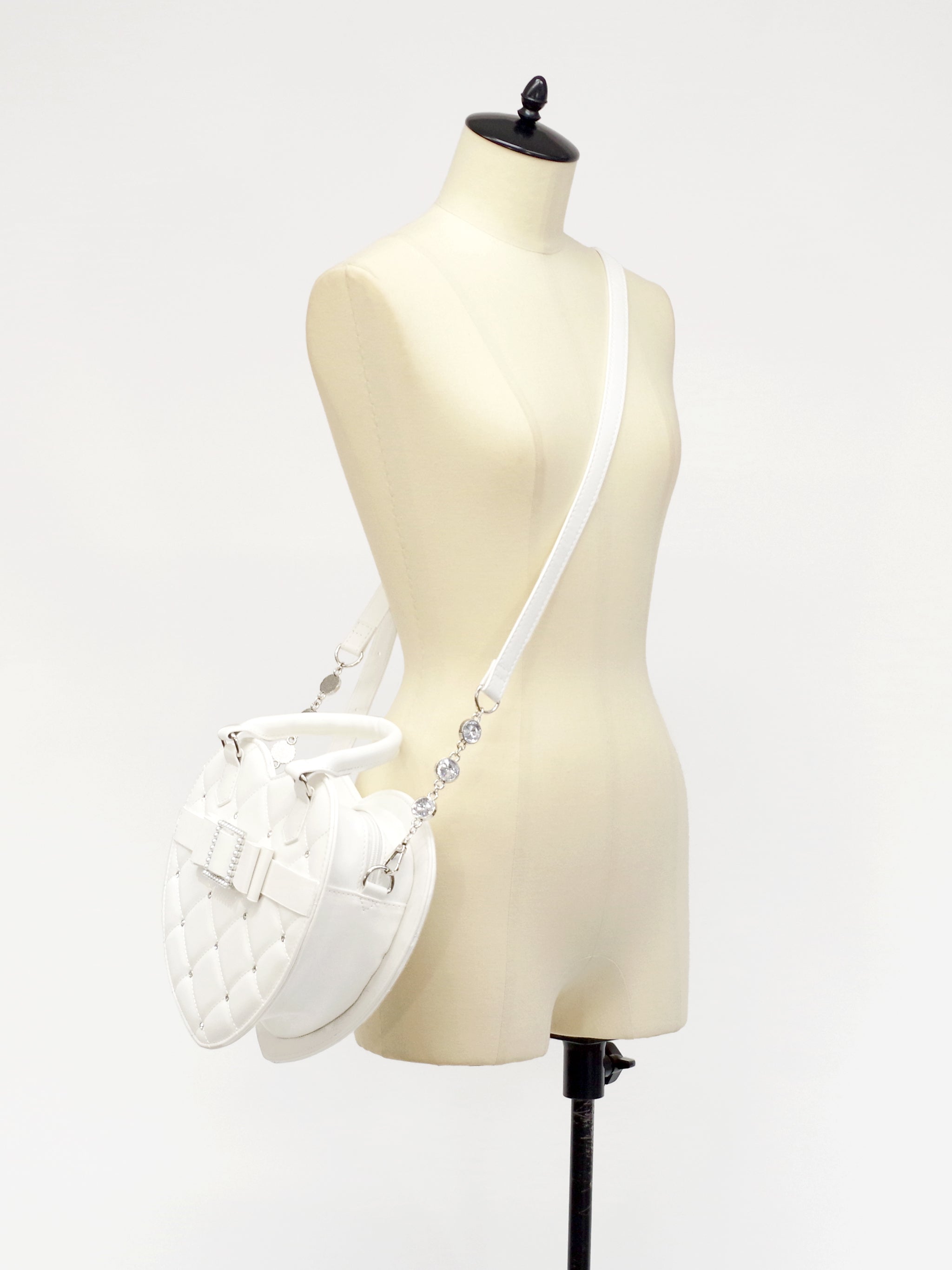 超希少 美品ホワイト キルティング ハンドバッグ* ANGIE ショルダーバッグ バッグ キルティングミニバニティー